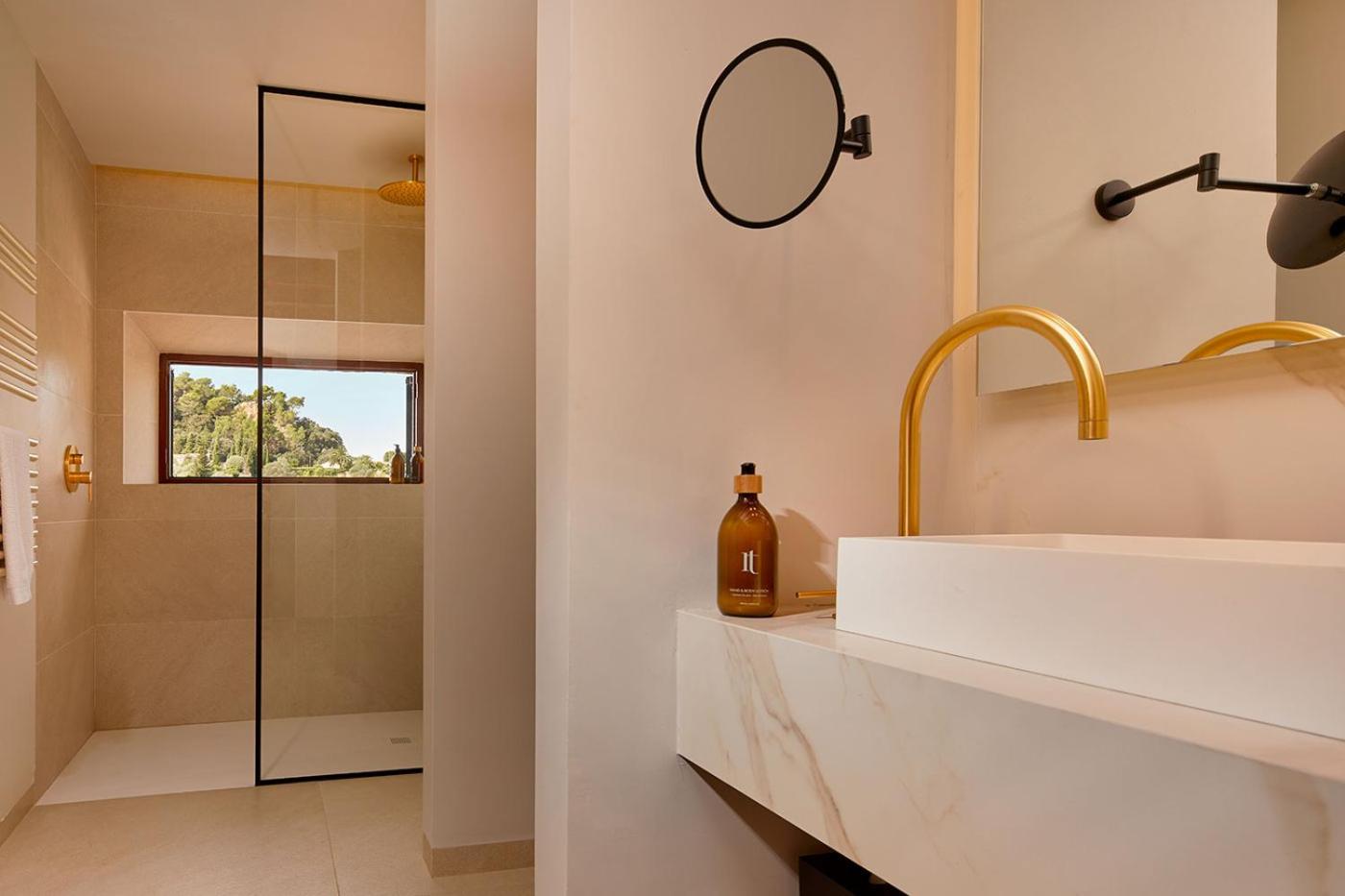 Suite Junior con Terraza Suite Junior con Terraza