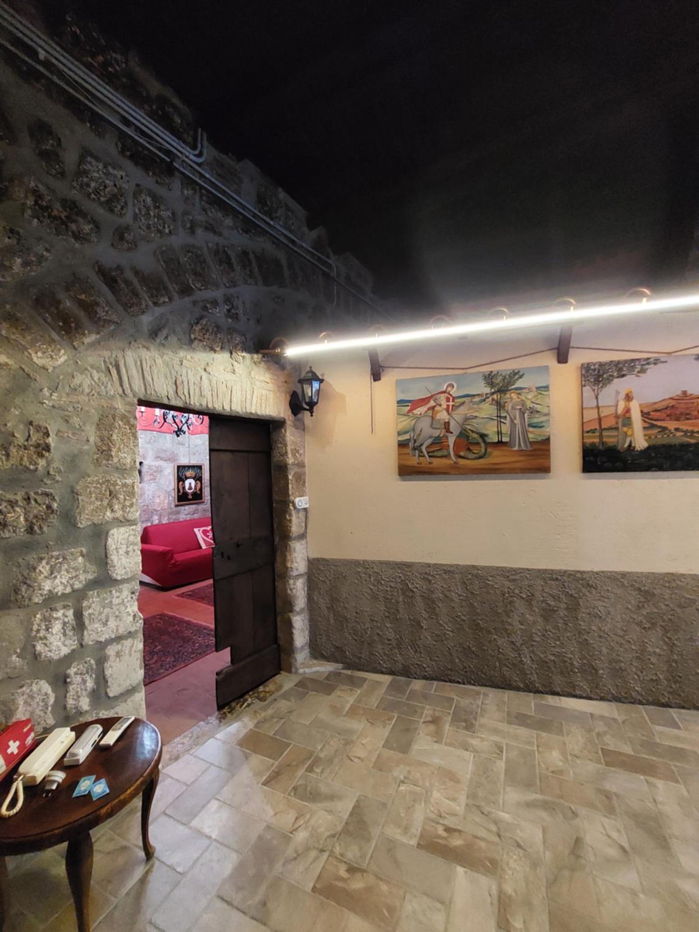 One-Bedroom Family Apartment - Photo 3