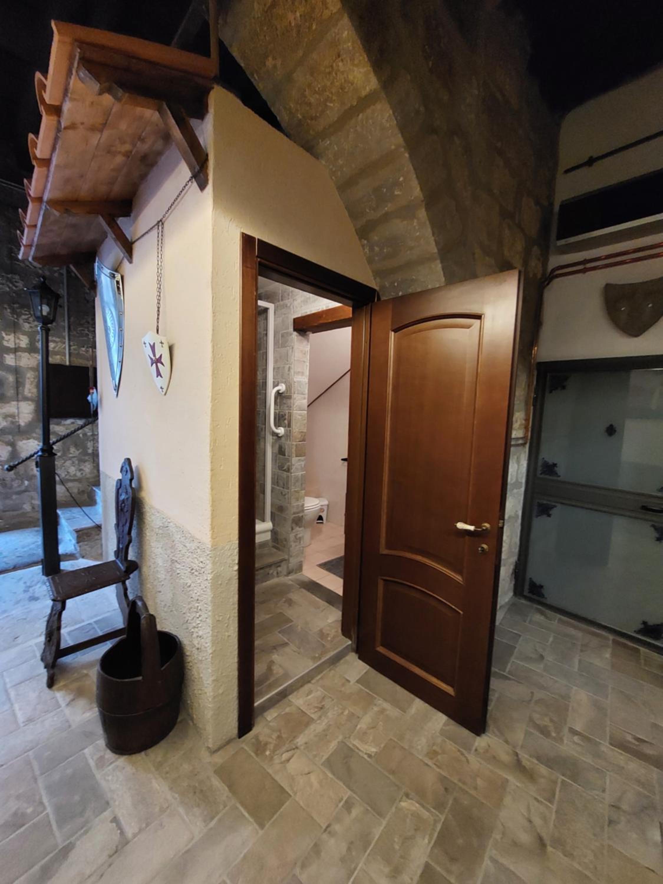 One-Bedroom Family Apartment - Photo 2
