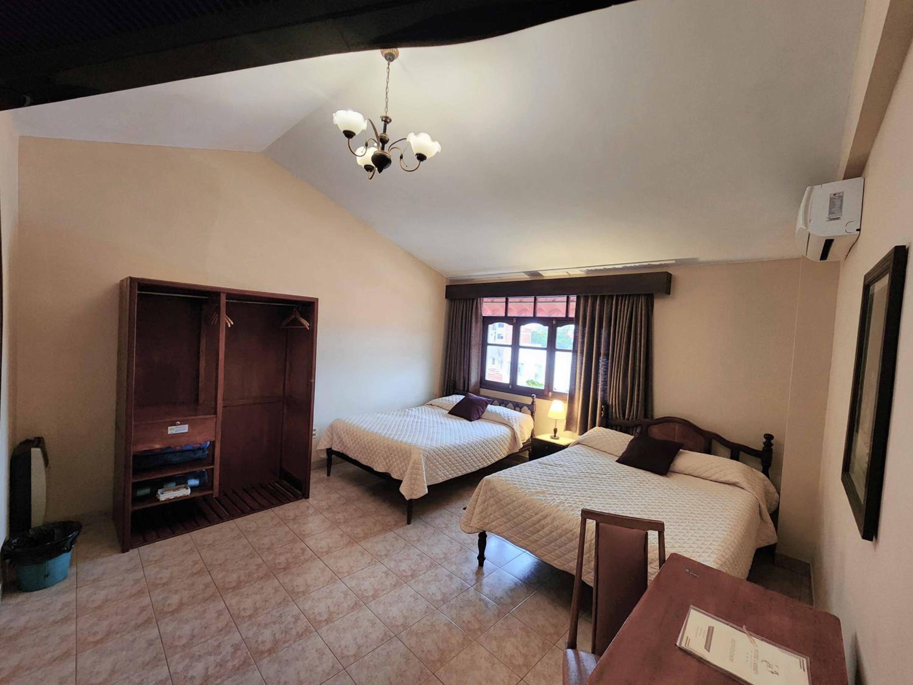 Economy Twin Room