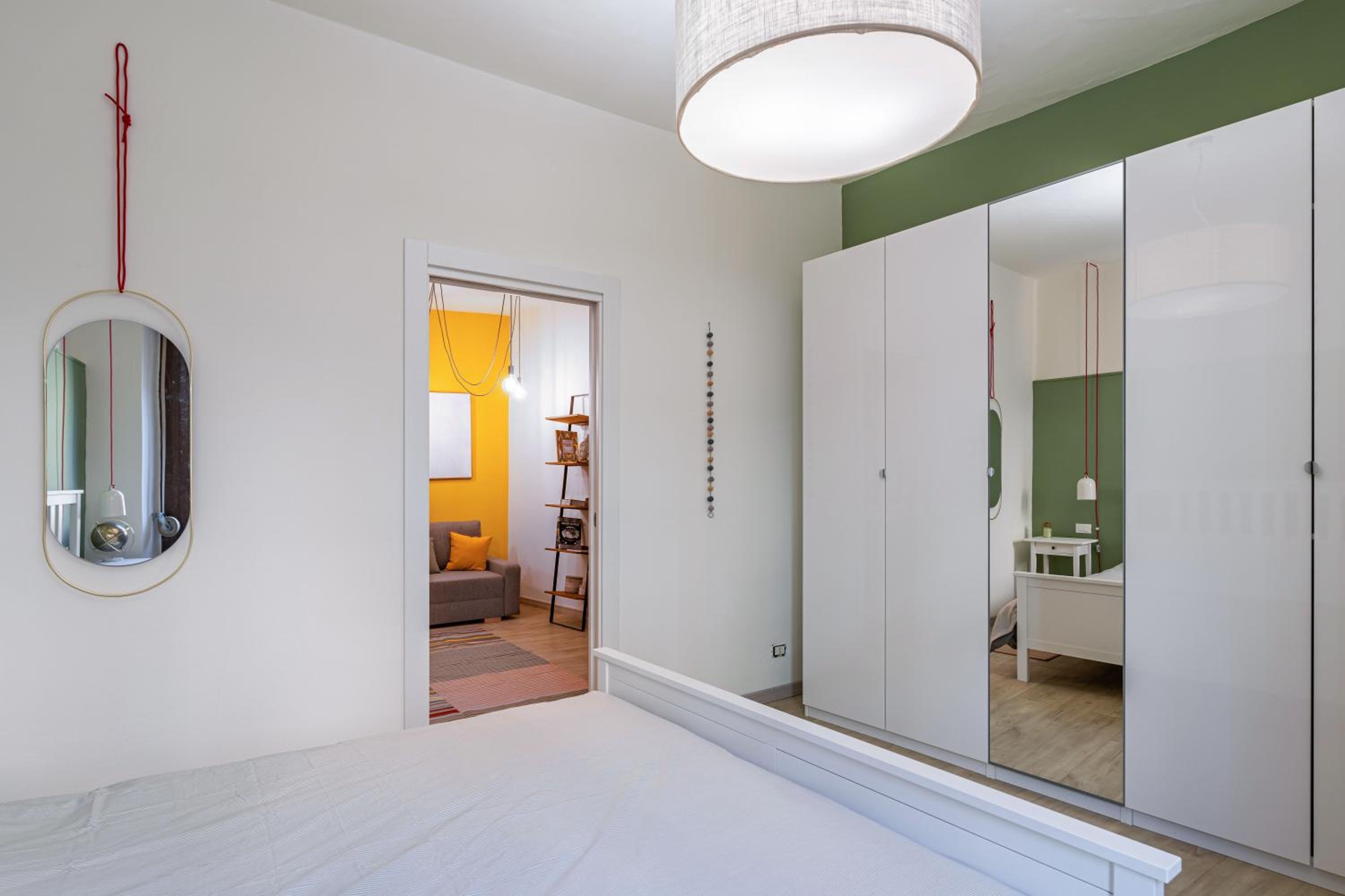 One-Bedroom Apartment photo 1