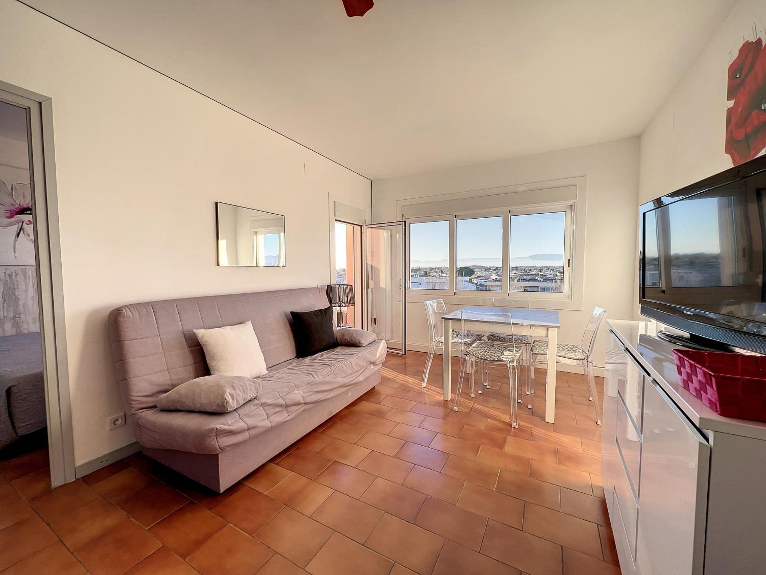 Apartamento con Balcón