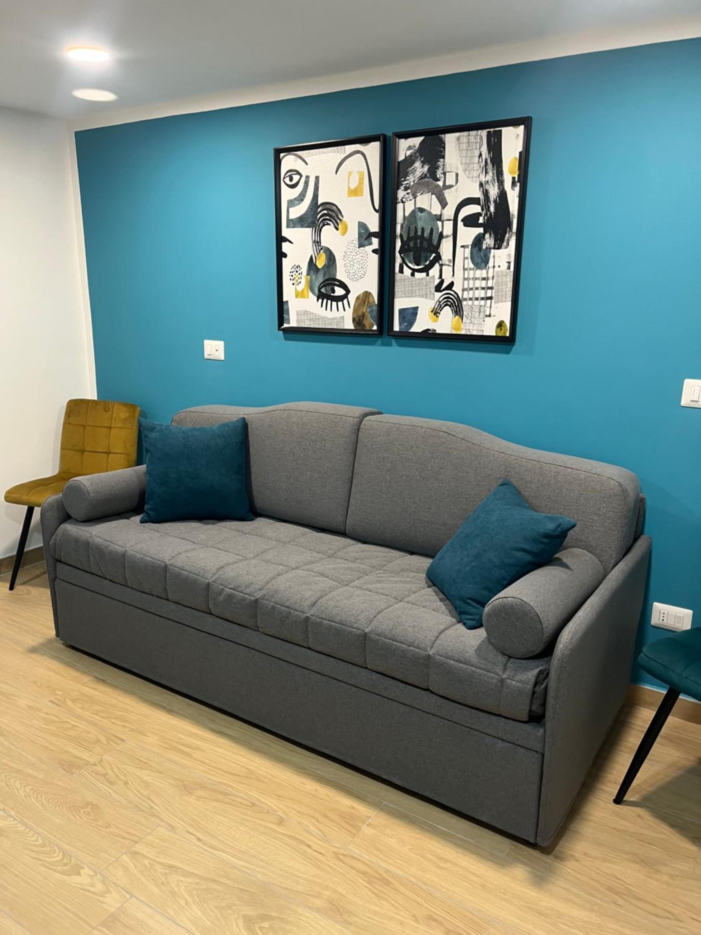 One-Bedroom Apartment