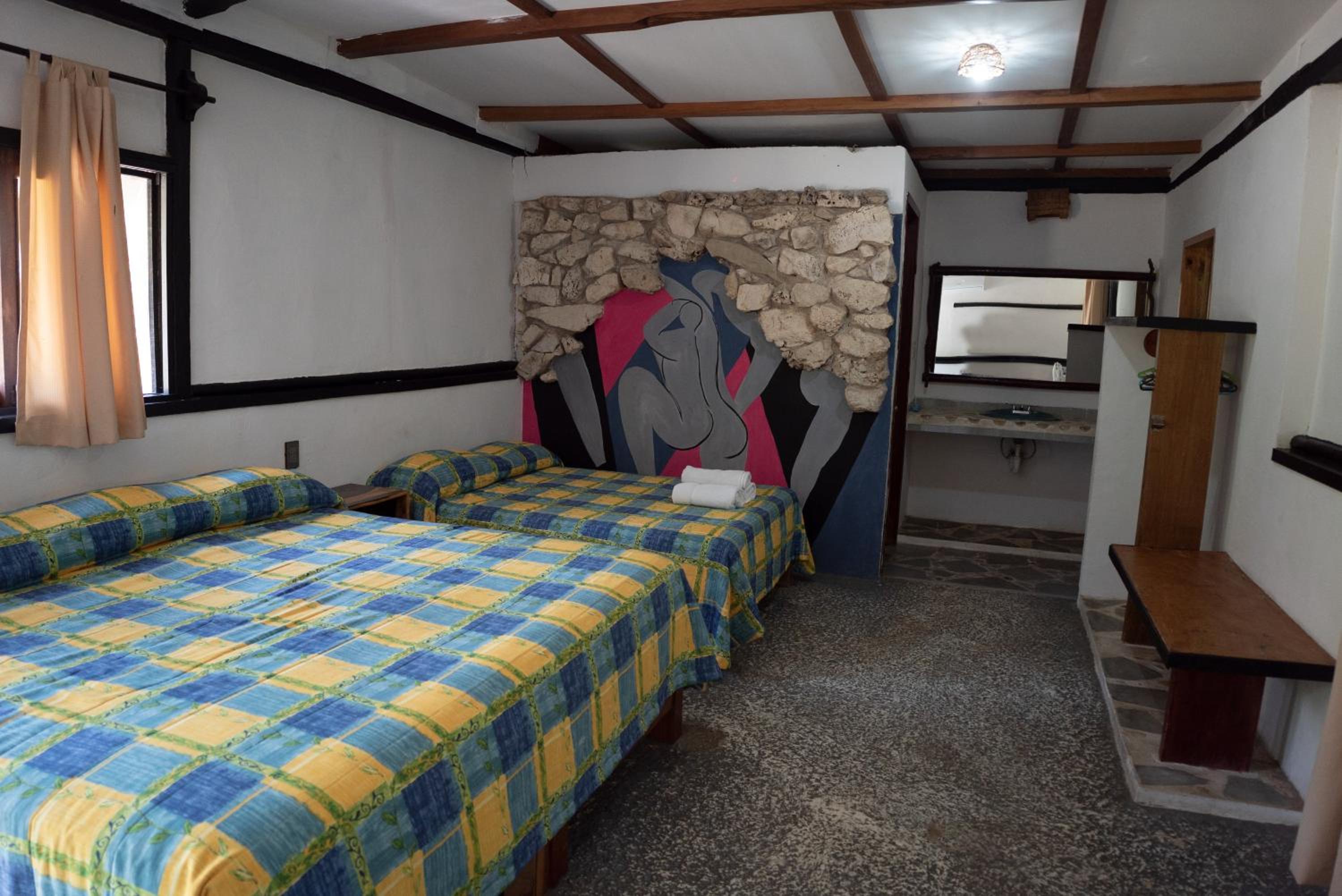 Standard Double or Twin Room - Photo 2