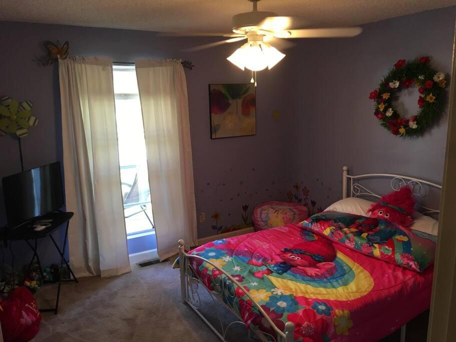 Three-Bedroom House photo 1