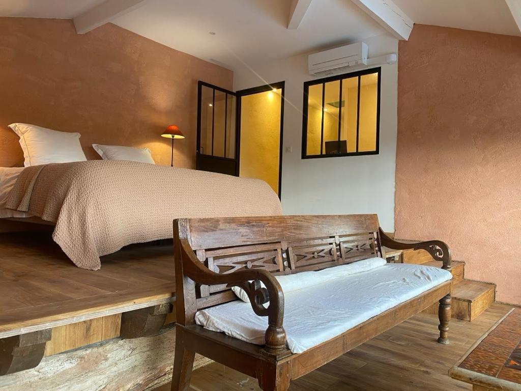 Two-Bedroom House - Photo 16