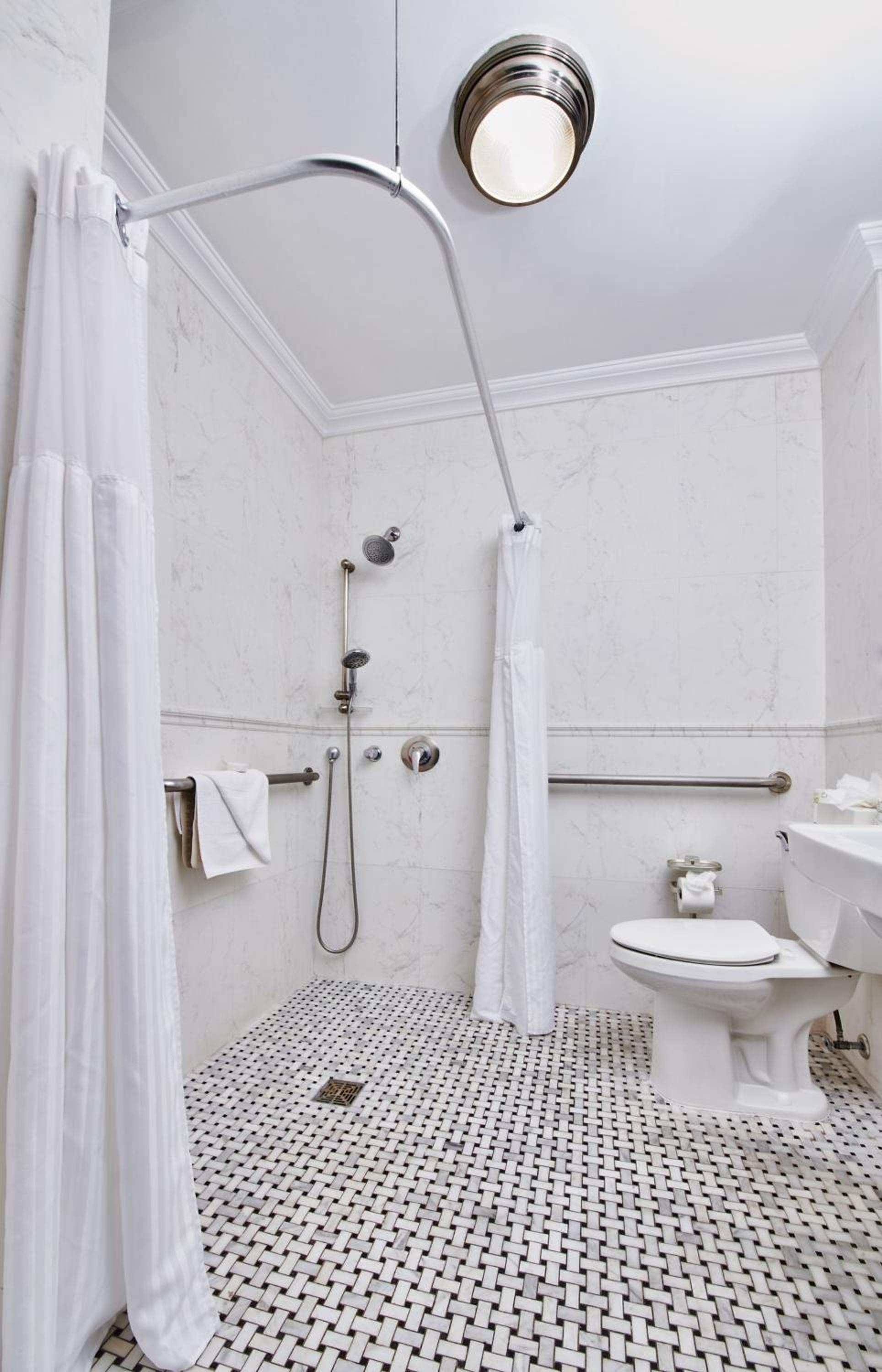 One Bedroom with 2 double beds, plus a sofa bed- Mobility/Hearing Accessible photo 3