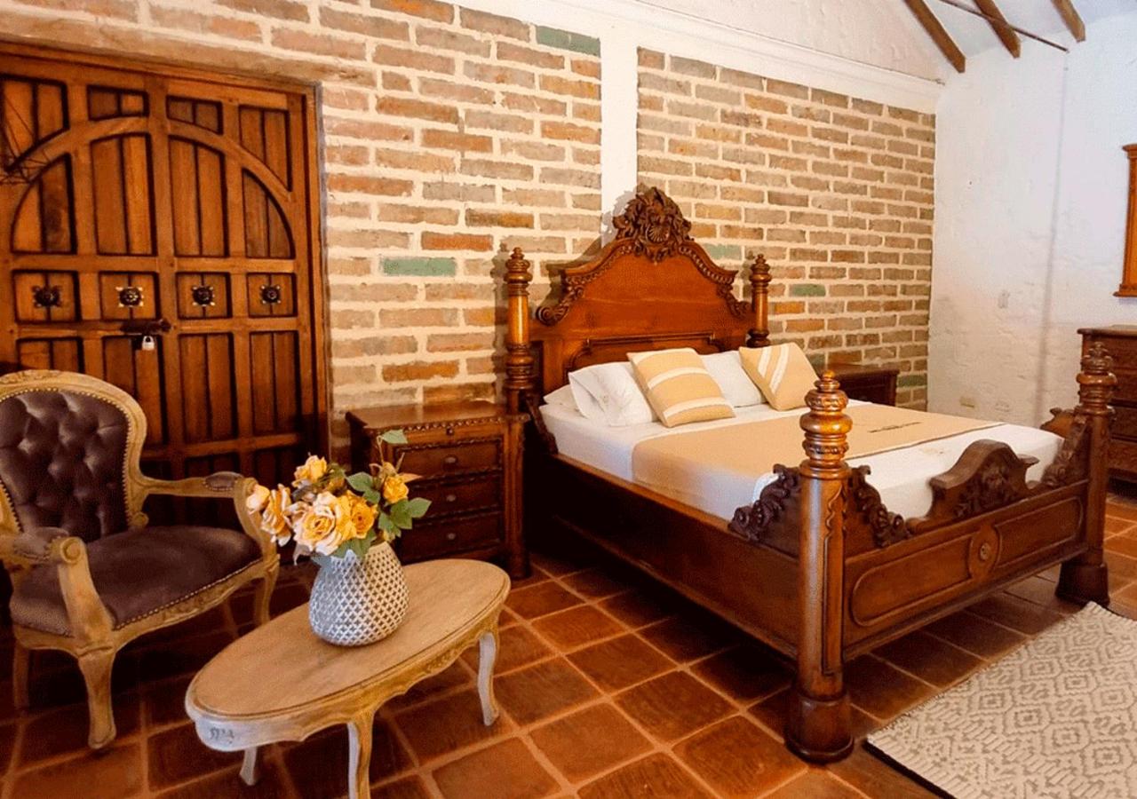 Double Room with Balcony photo 3