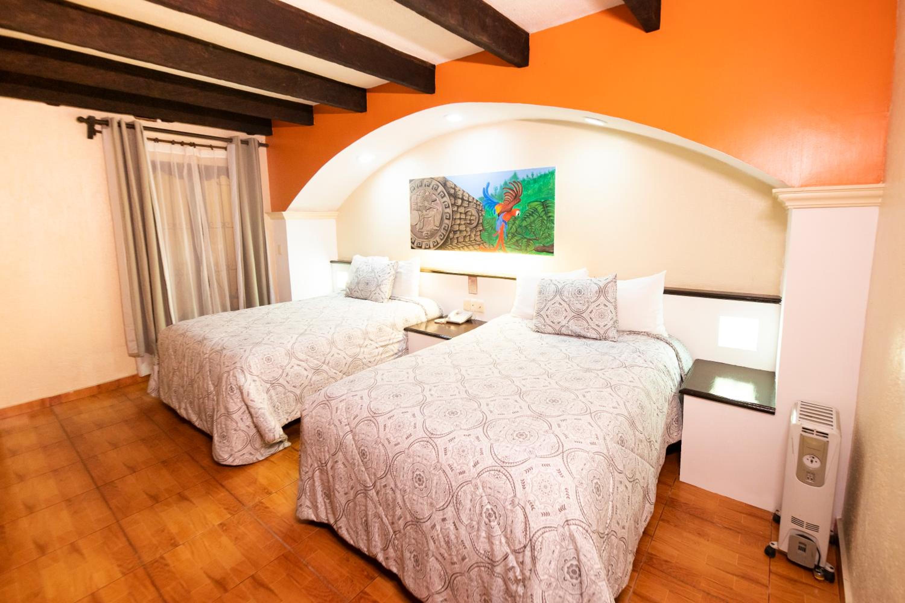 Double Room with Two Double Beds photo 3