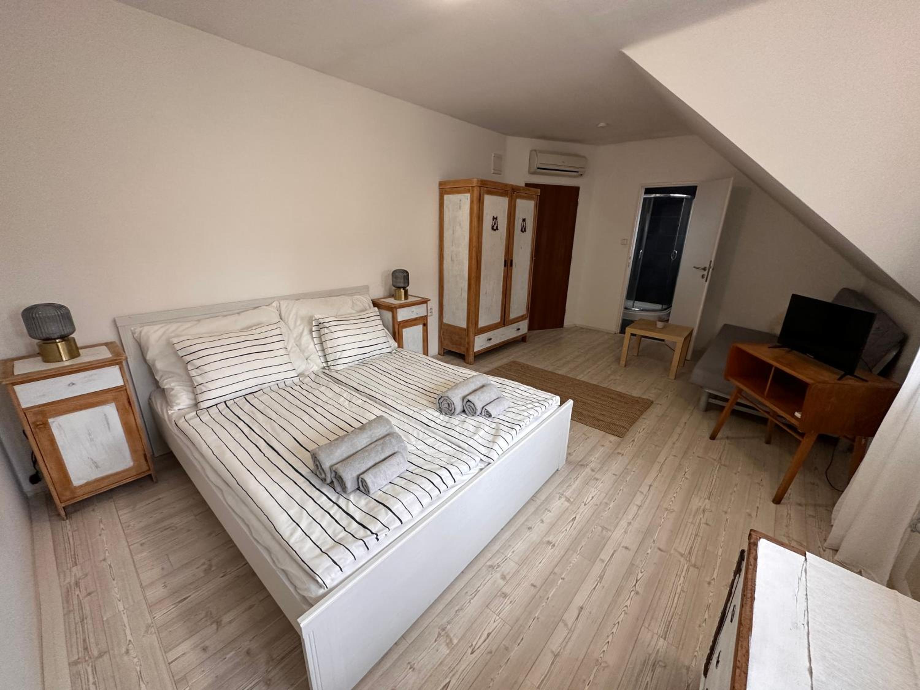 Double Room with Private Bathroom