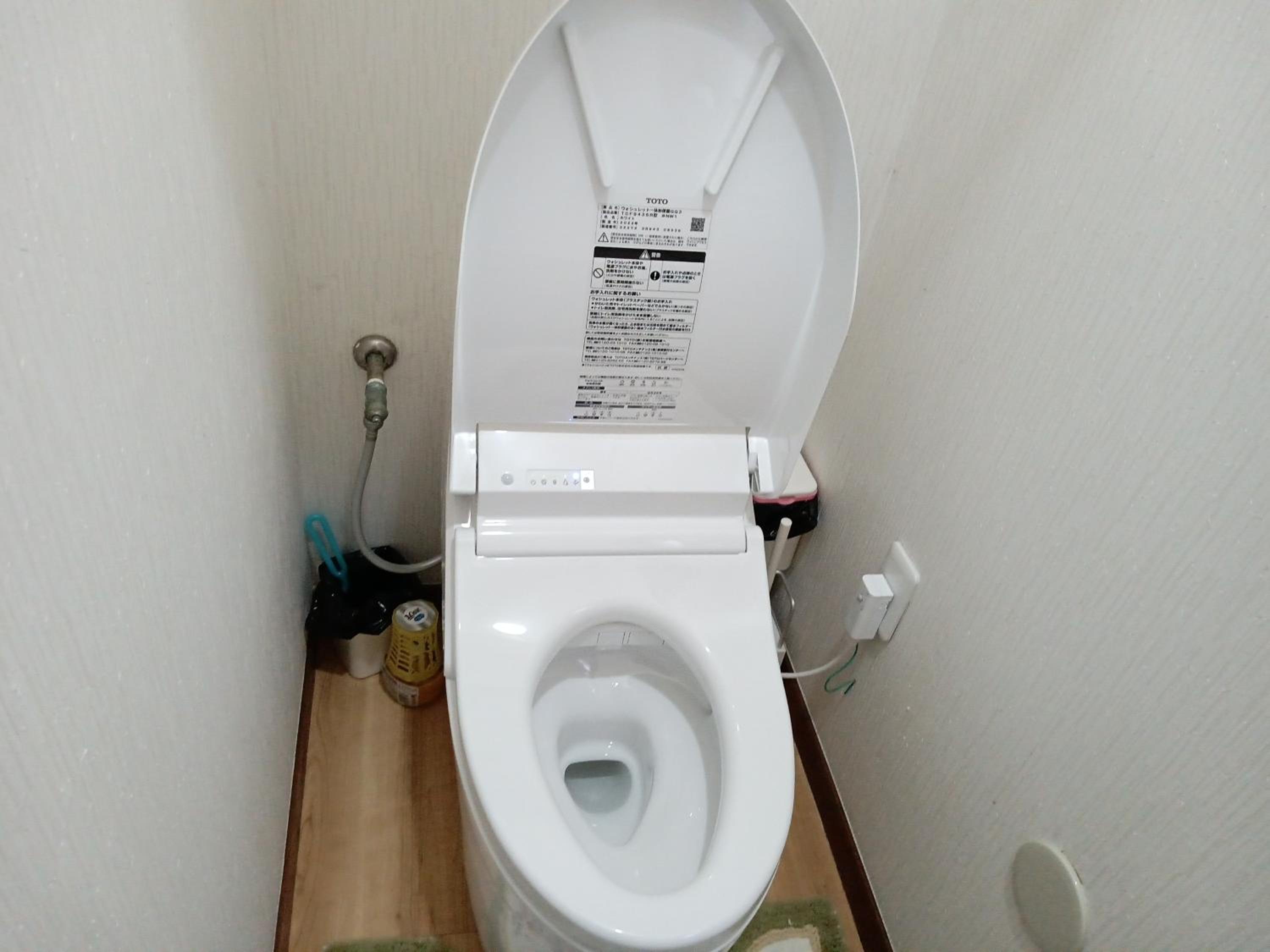 Economy Triple Room with Shared Bathroom photo 3