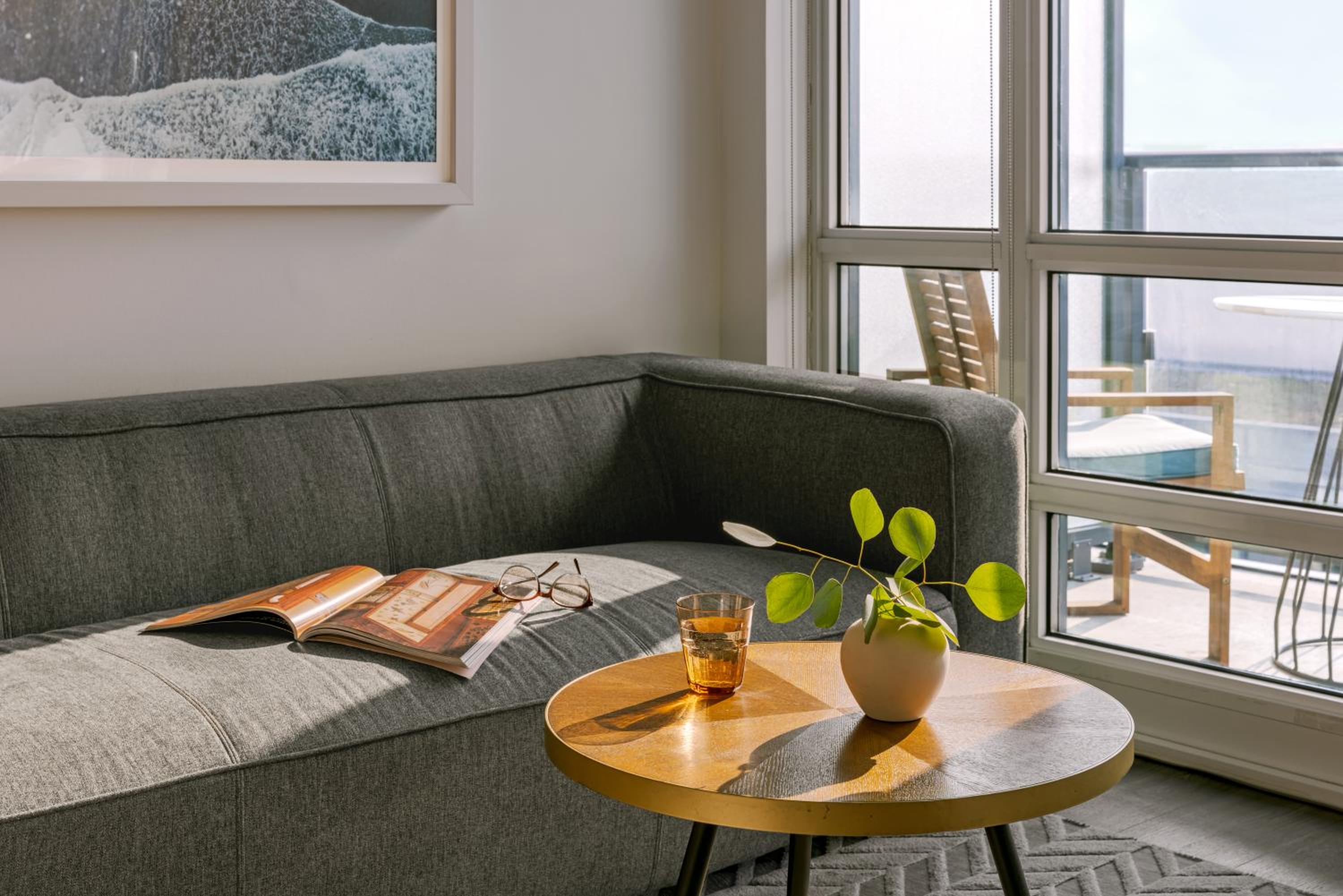 One-Bedroom Apartment With Balcony
