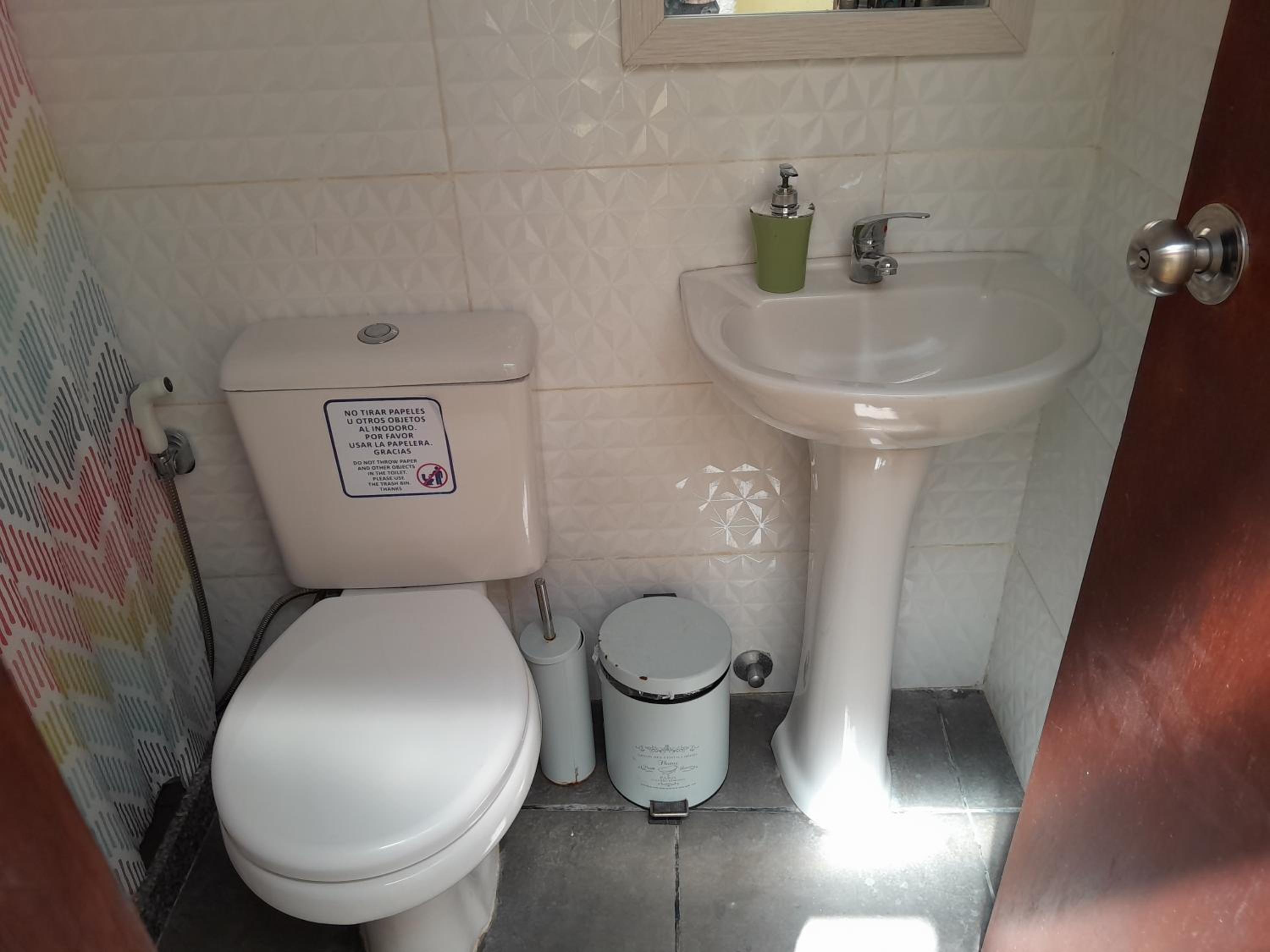 Standard Double Room with Shared Bathroom photo 1