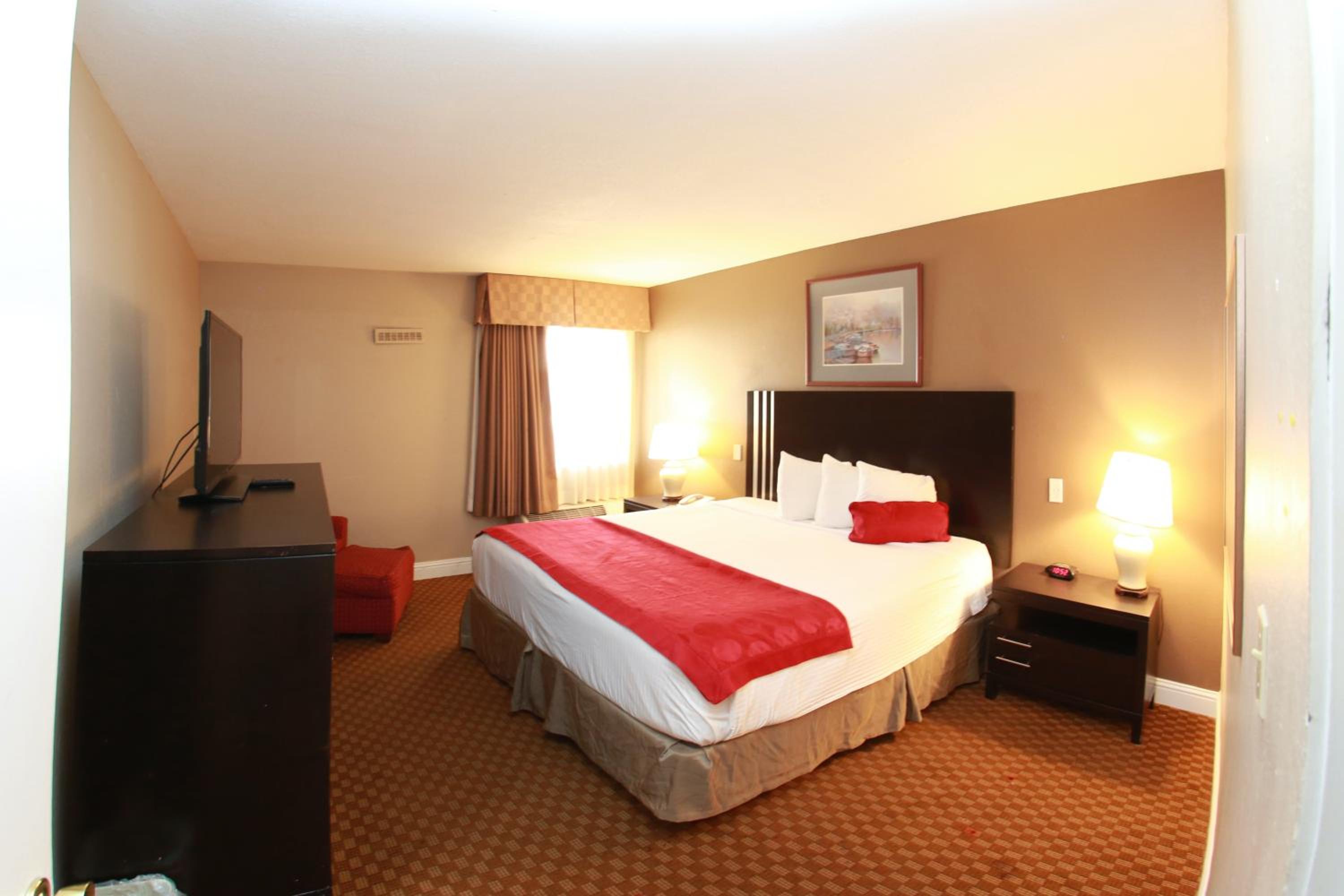 One-Bedroom King Suite - Non-Smoking - Photo 1