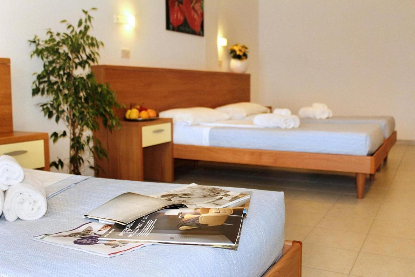 Deluxe Triple Room photo 2
