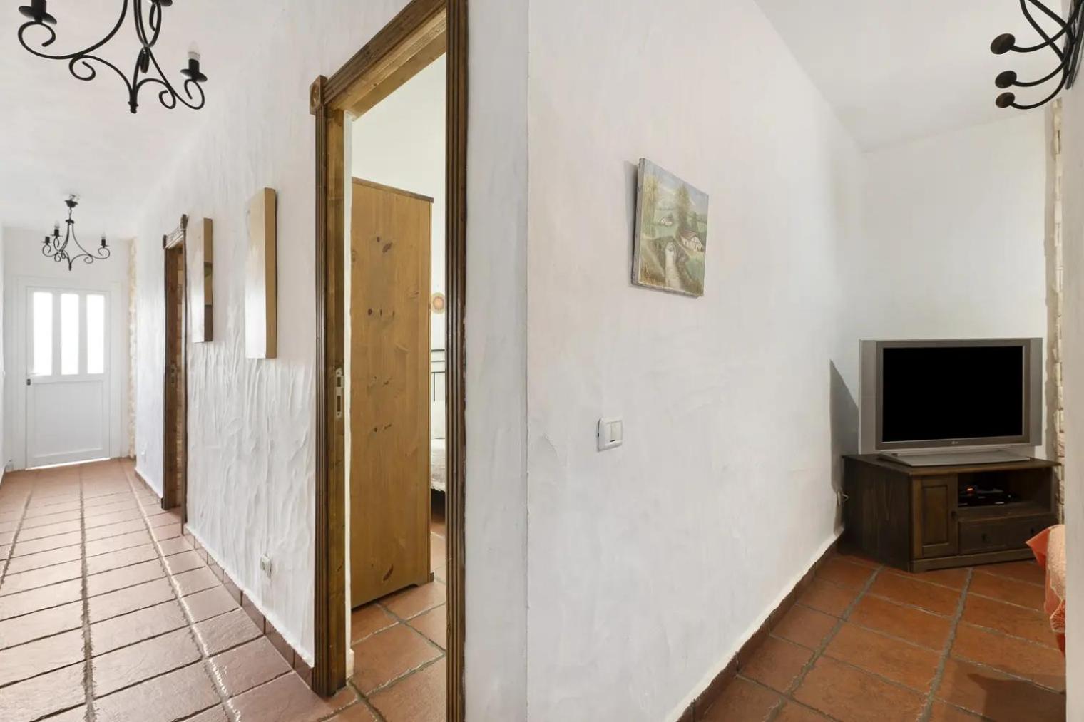 Two-Room Apartment - Photo 1