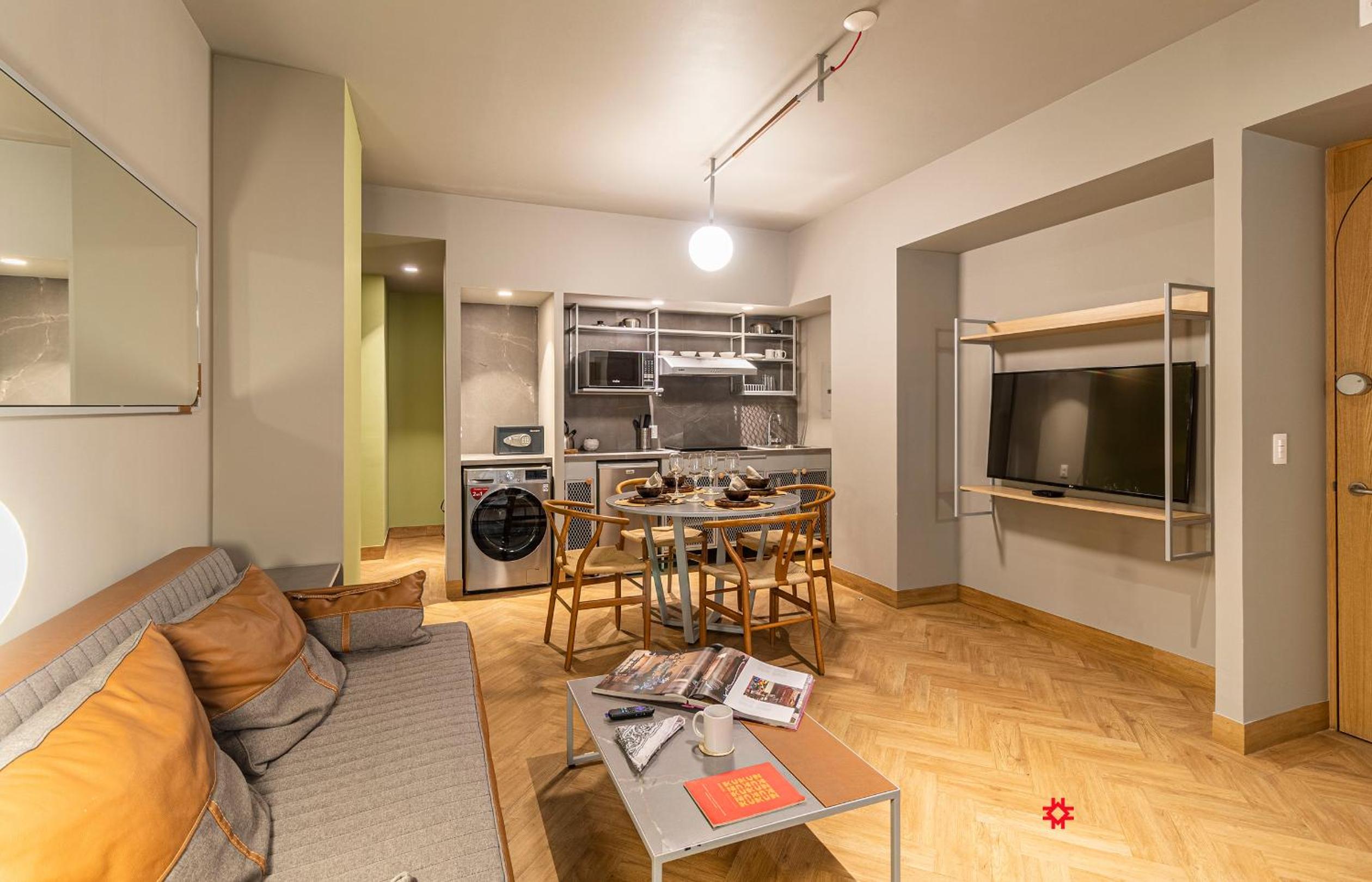 One bedroom apartment with balcony - Photo 13