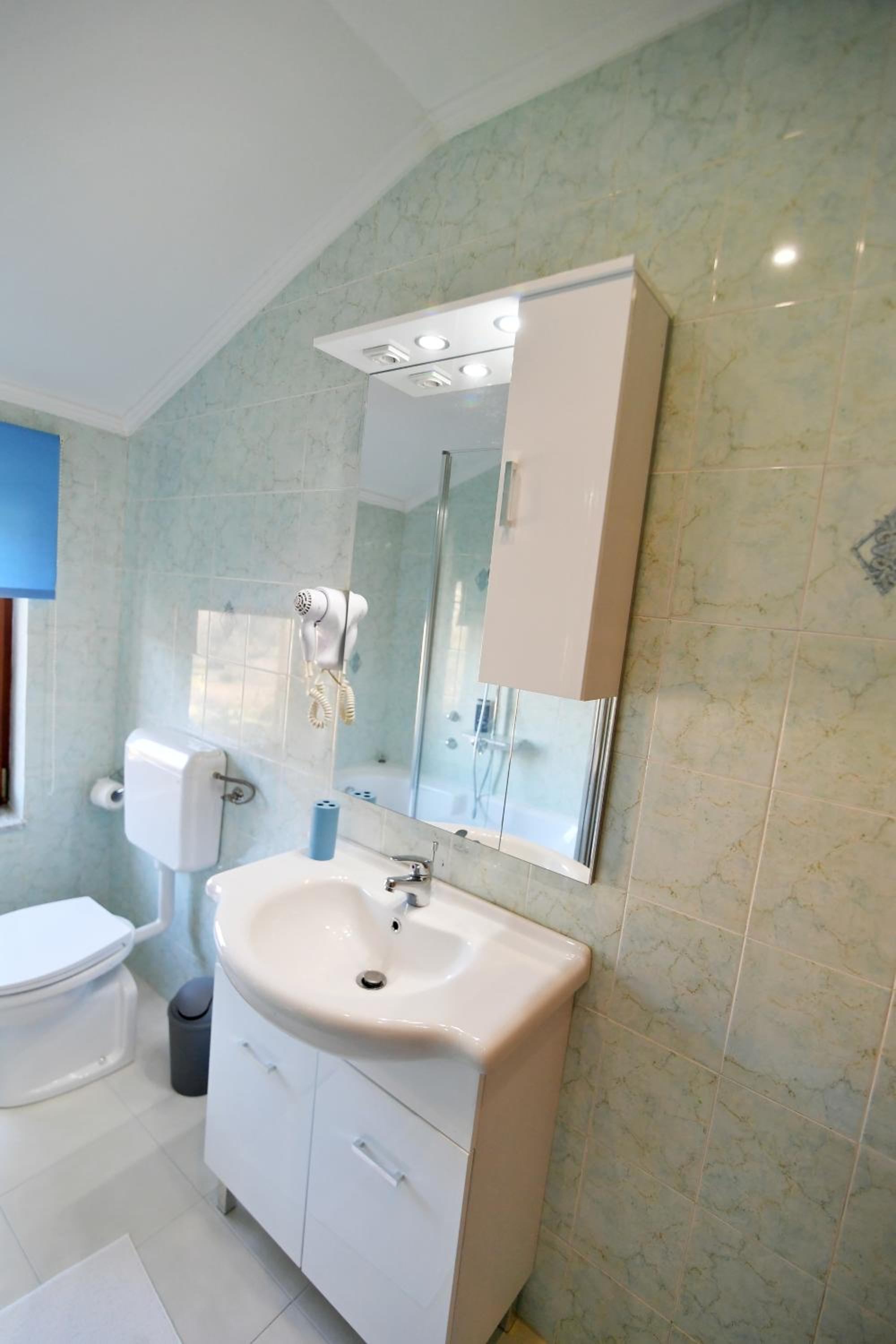 Two-Bedroom Apartment - Photo 43