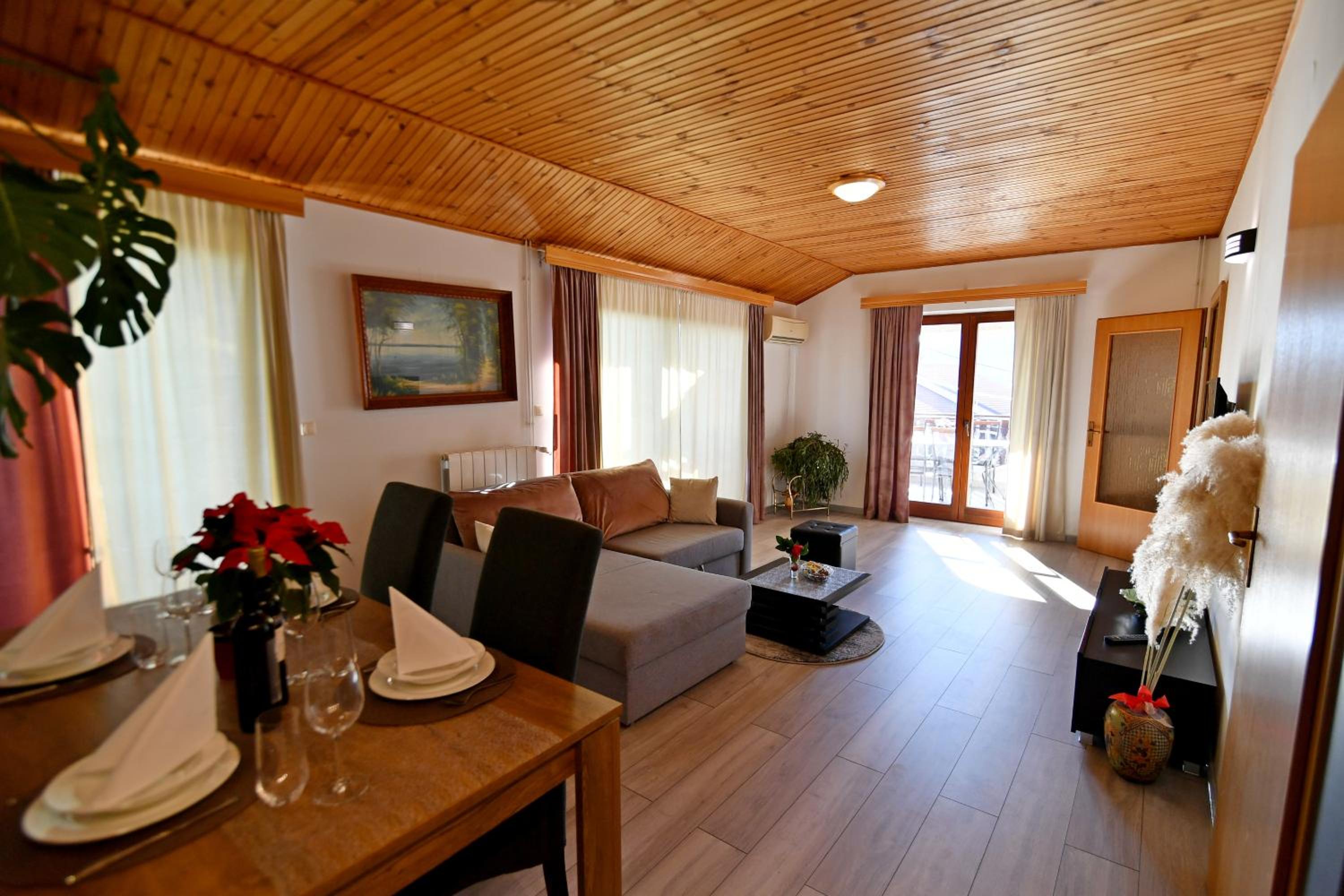 Two-Bedroom Apartment - Photo 7