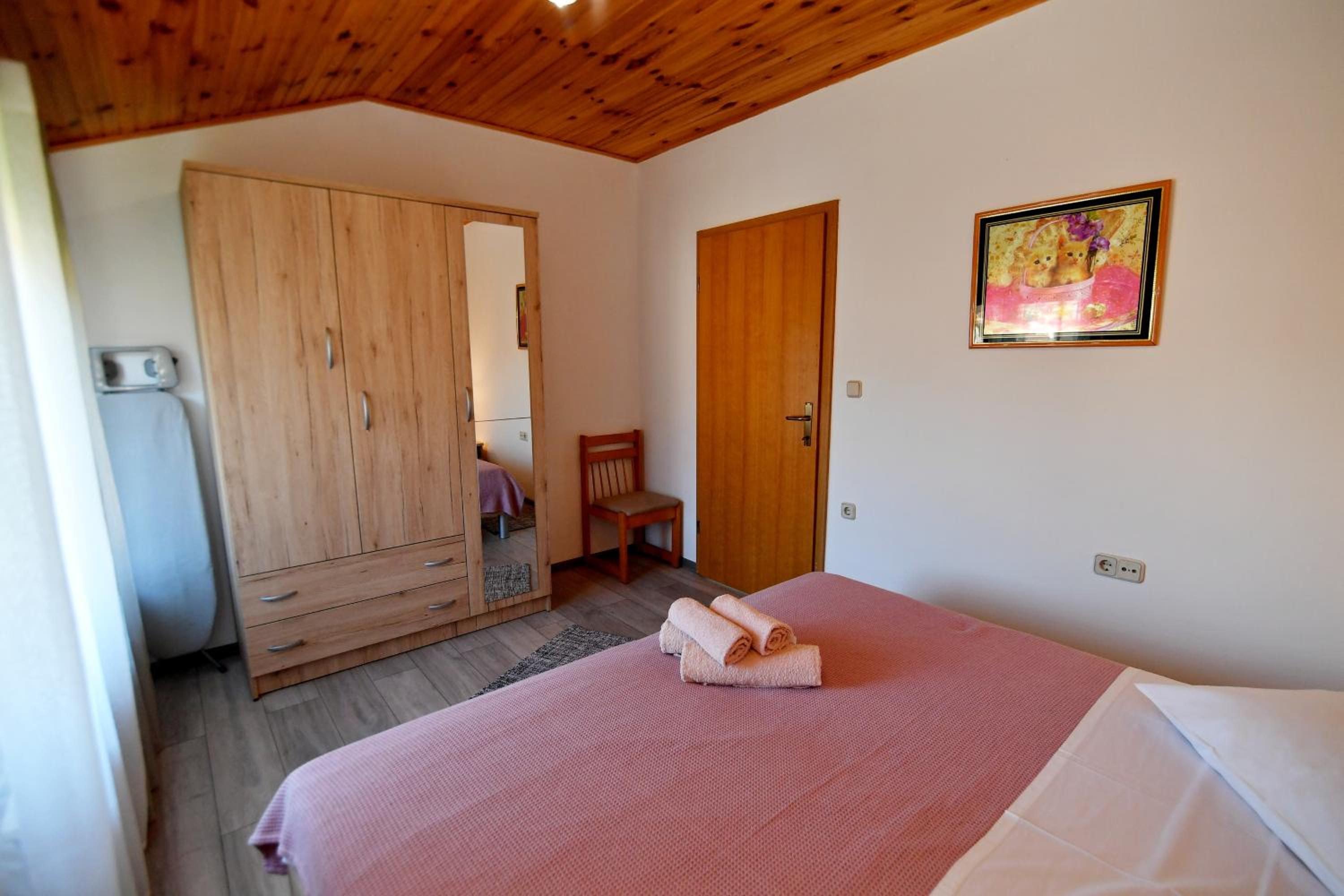Two-Bedroom Apartment - Photo 21
