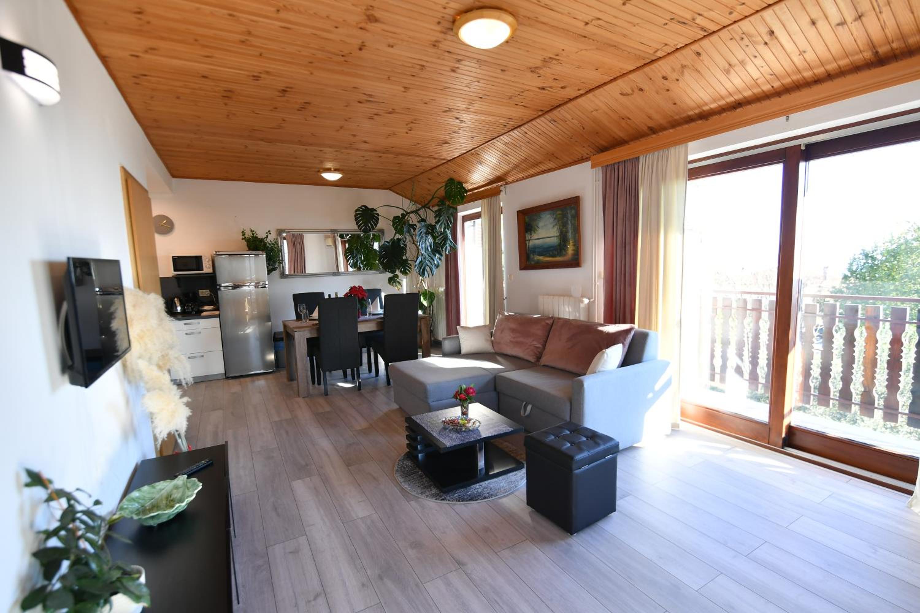 Two-Bedroom Apartment - Photo 8