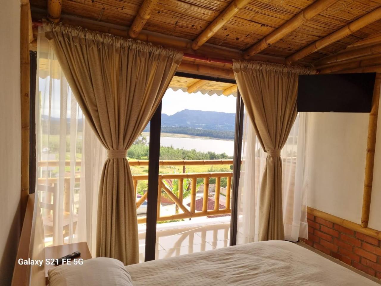 Double Room with Lake View photo 2