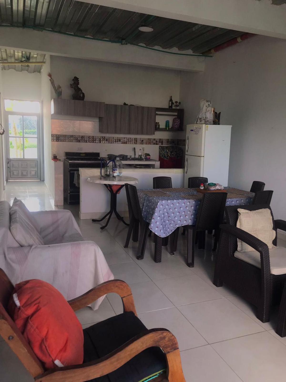 Three-Bedroom House photo 2