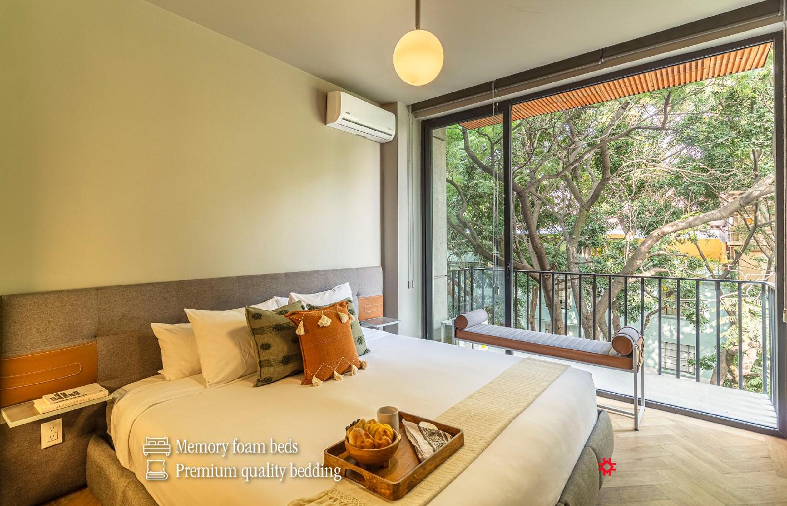 Apartment with View and Balcony - Photo 8