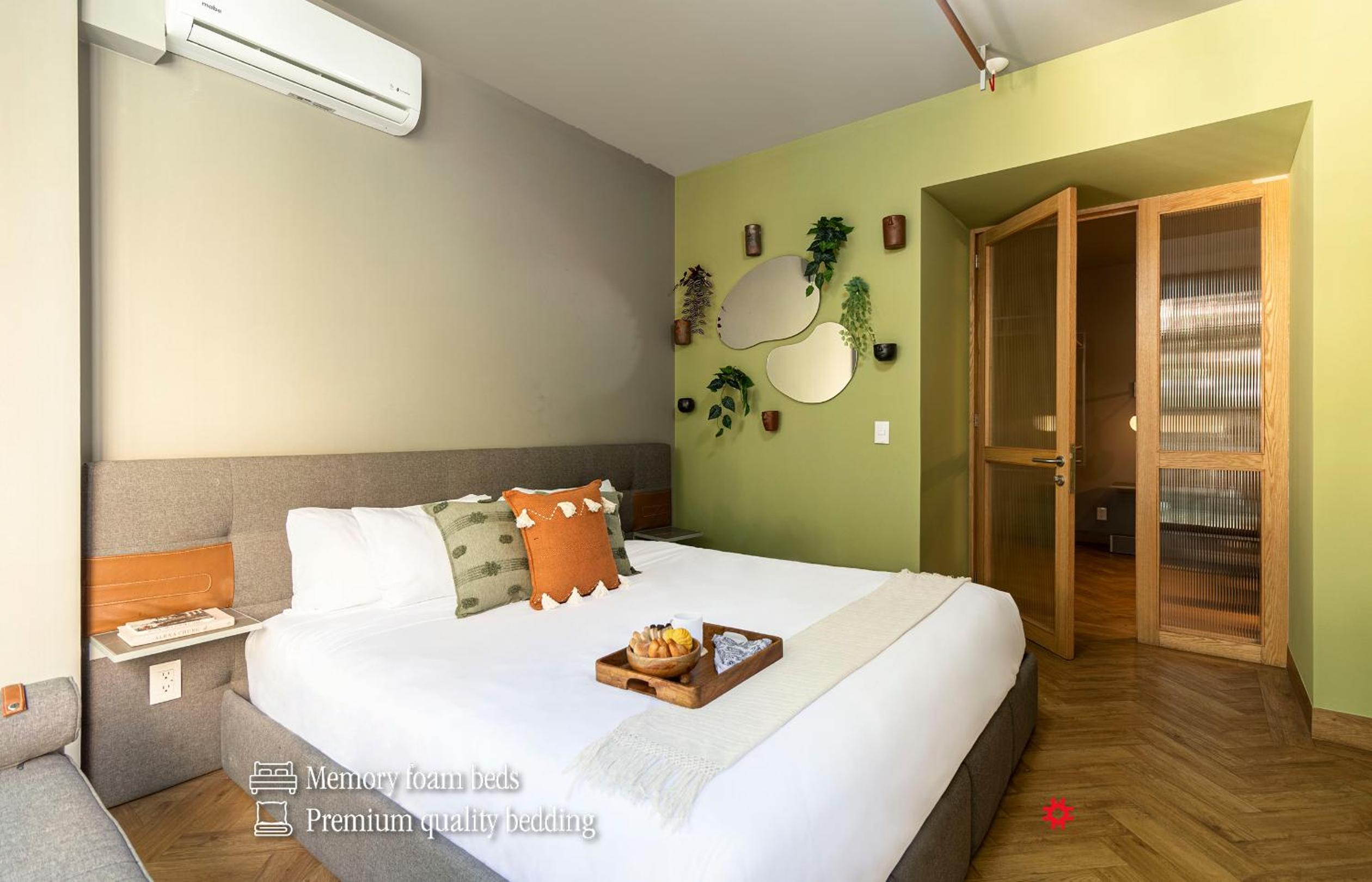 One-Bedroom Loft Apartment with Balcony - Photo 12