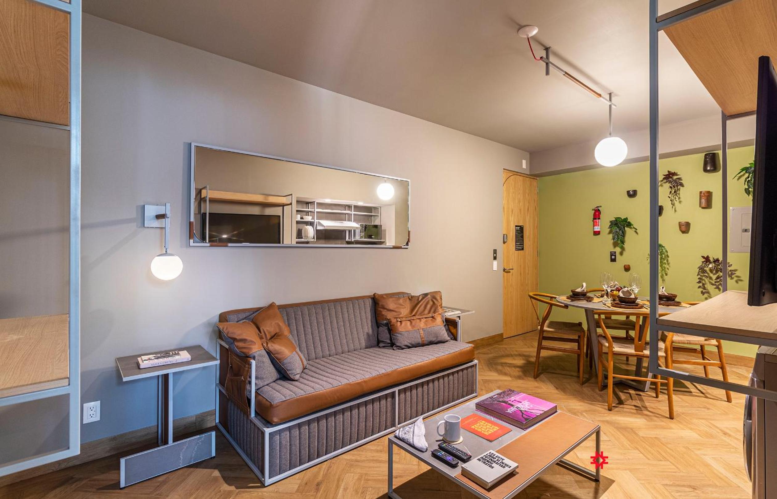 One-Bedroom Loft Apartment with Balcony - Photo 14