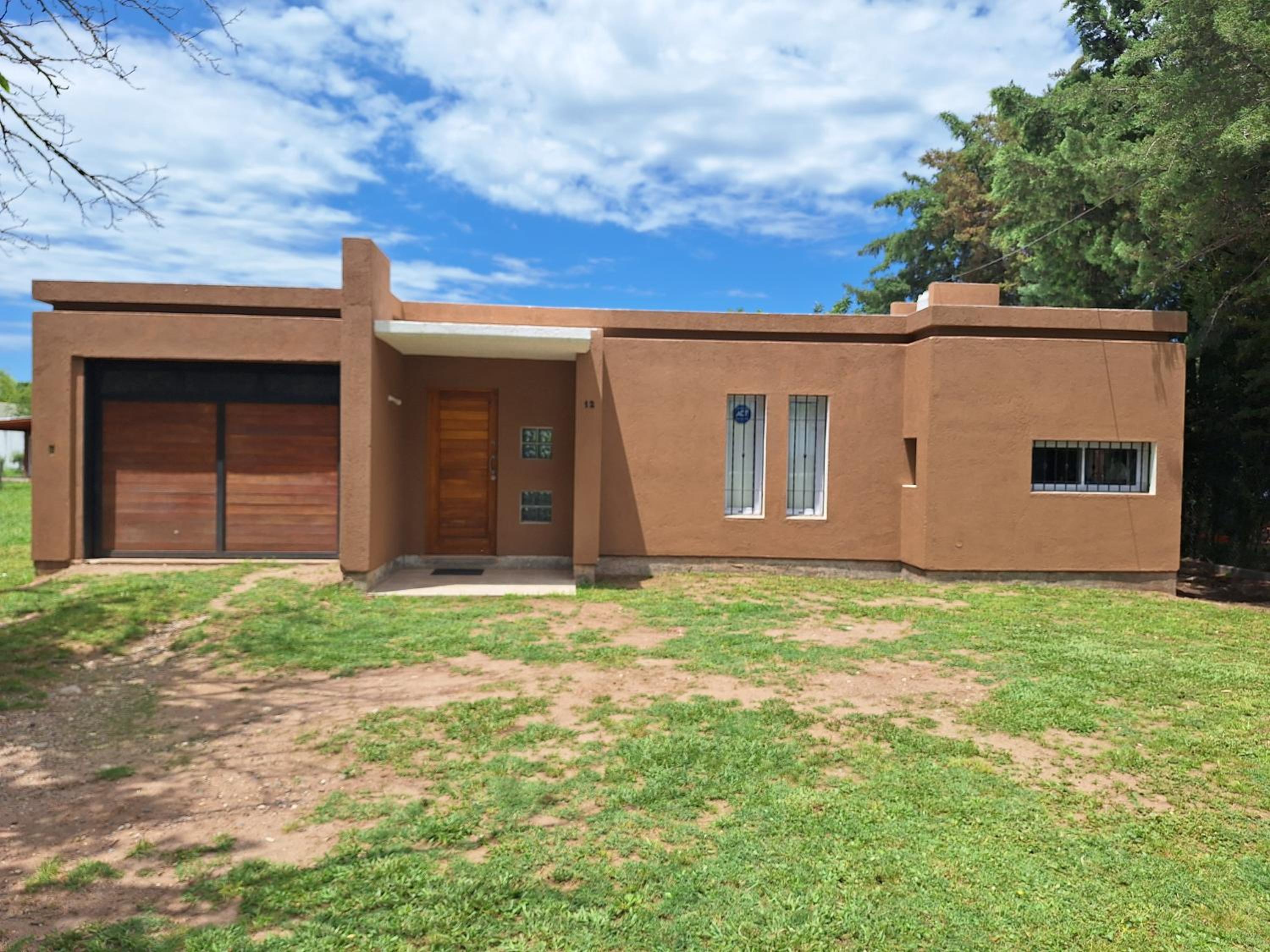 One-Bedroom House photo 2