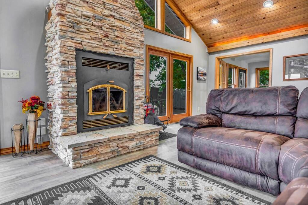 Four-Bedroom House photo 2