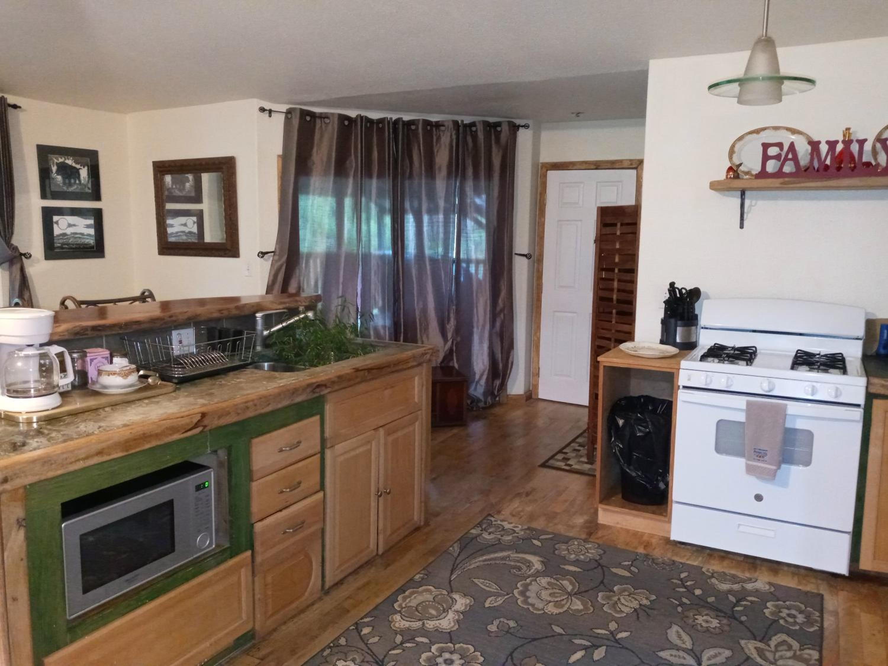 Family Room with Balcony photo 2