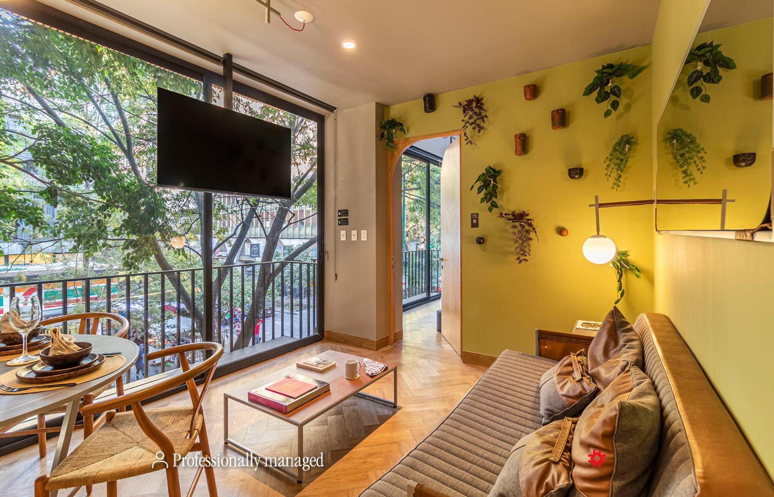 Superior Apartment with Balcony - Photo 1