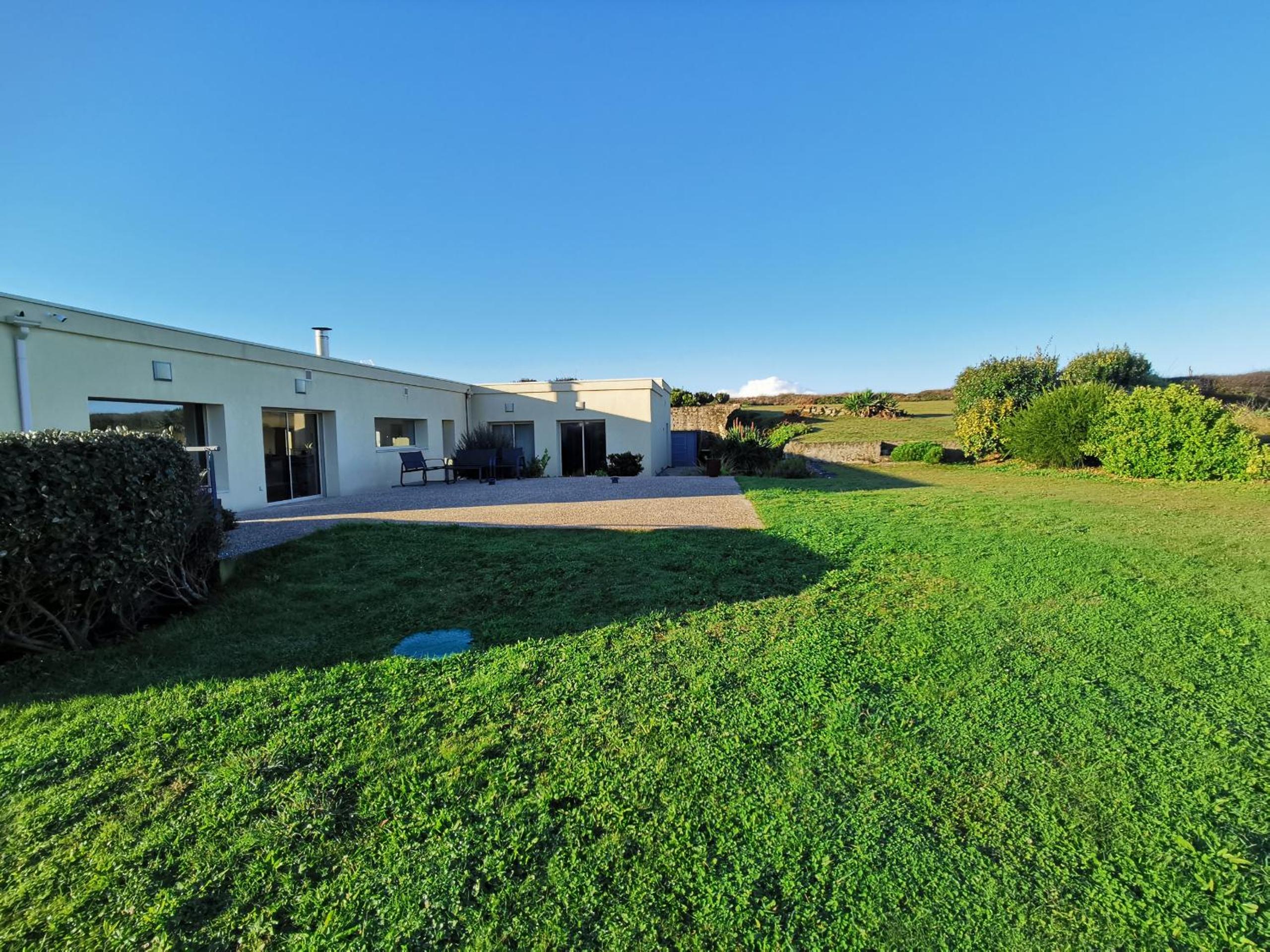 Deluxe Villa photo 1