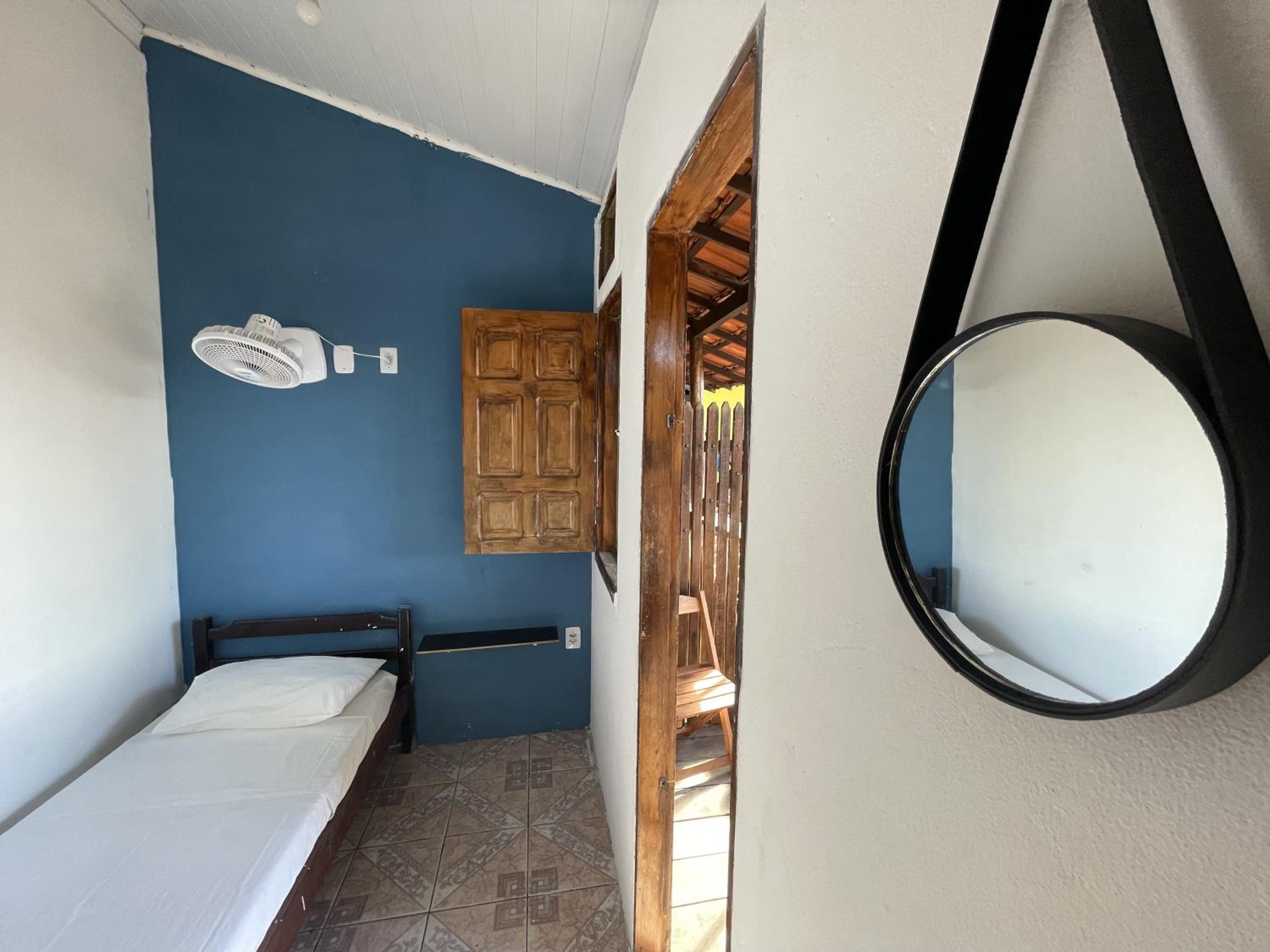 Single Room with Private Bathroom photo 1