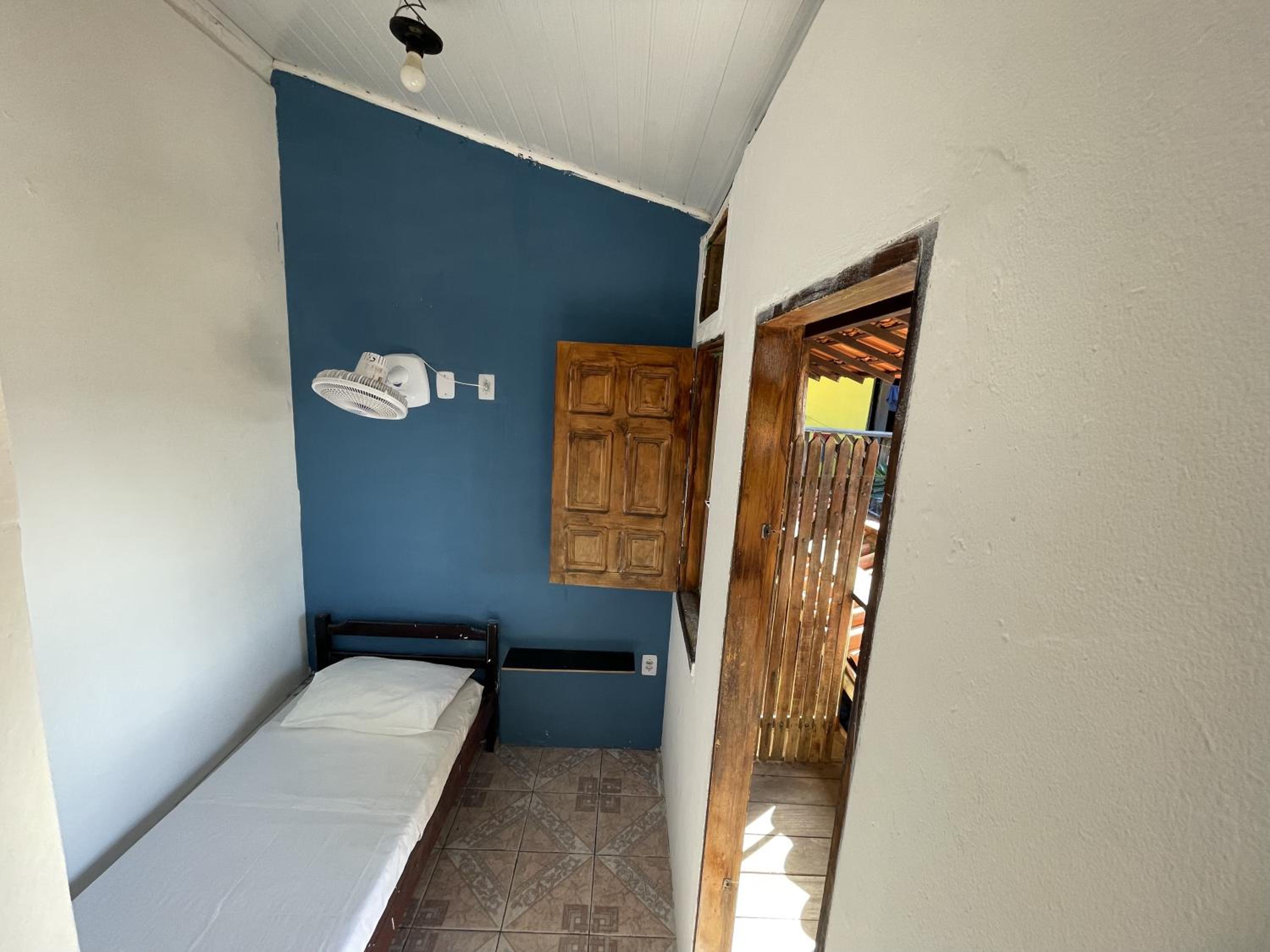 Single Room with Private Bathroom photo 2