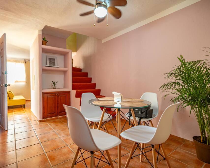 Three-Bedroom House photo 2