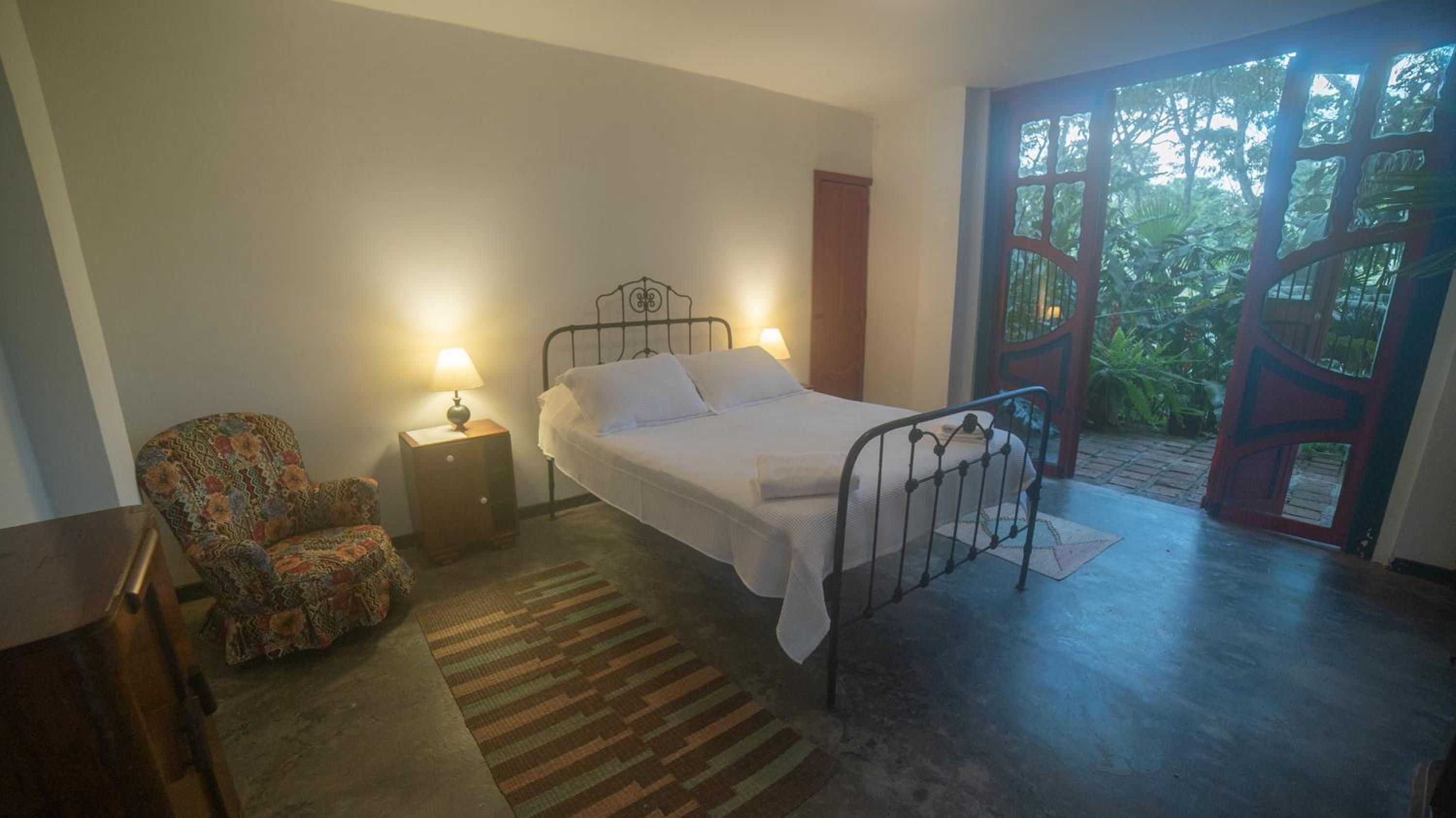 Double Room with Shared Bathroom photo 1