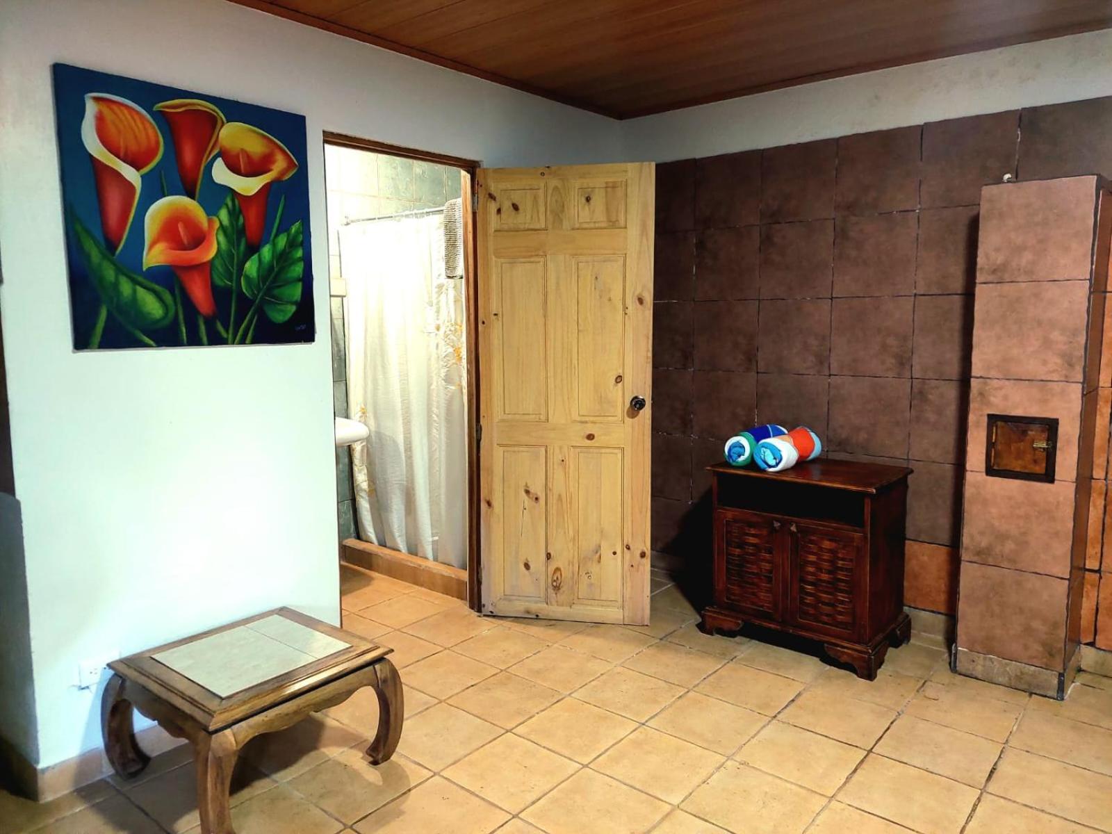 Double Room with Private Bathroom photo 3