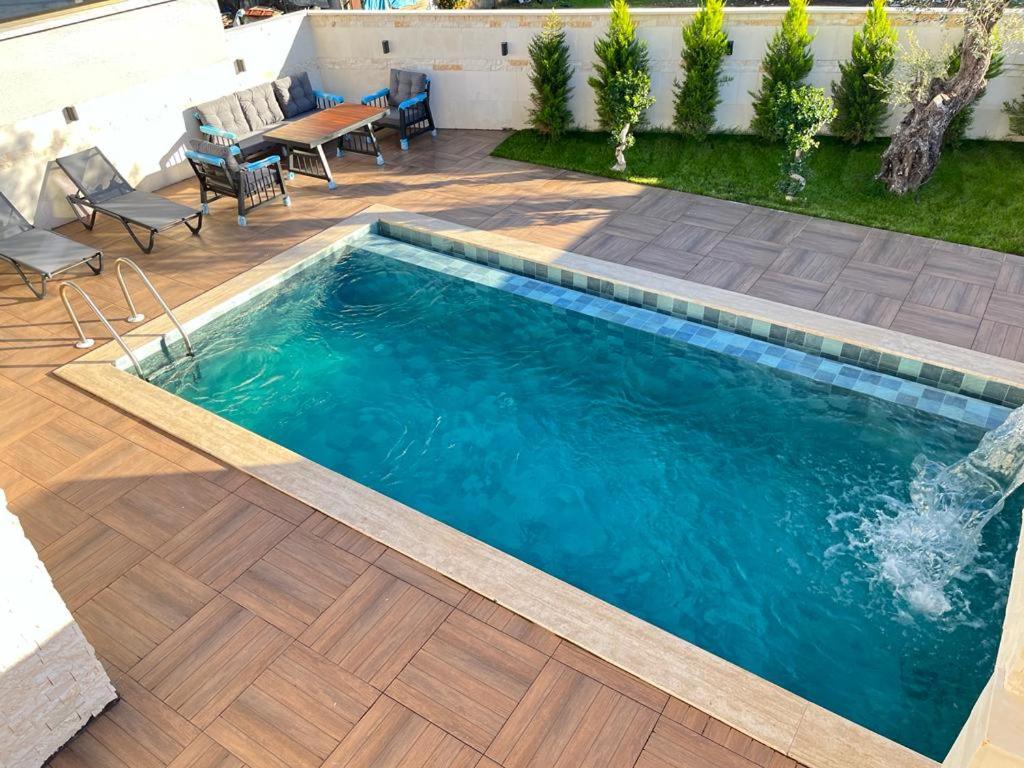 Villa photo 3