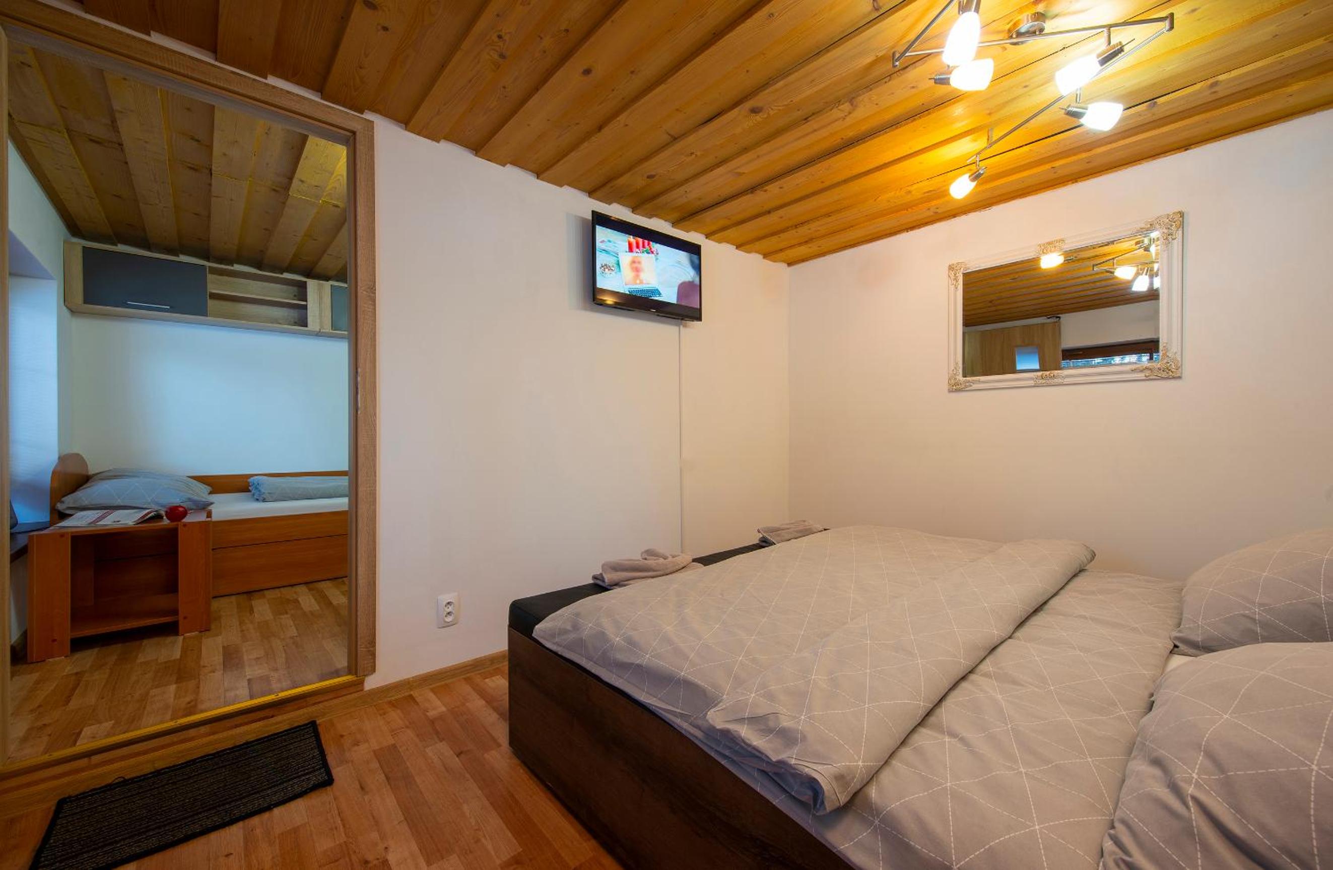 Two-Bedroom Suite with Garden View - Photo 6