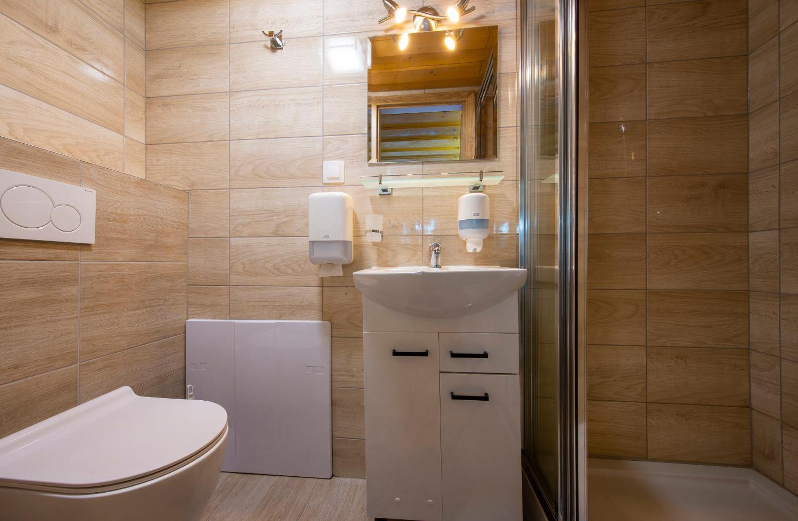 Two-Bedroom Suite with Garden View - Photo 2