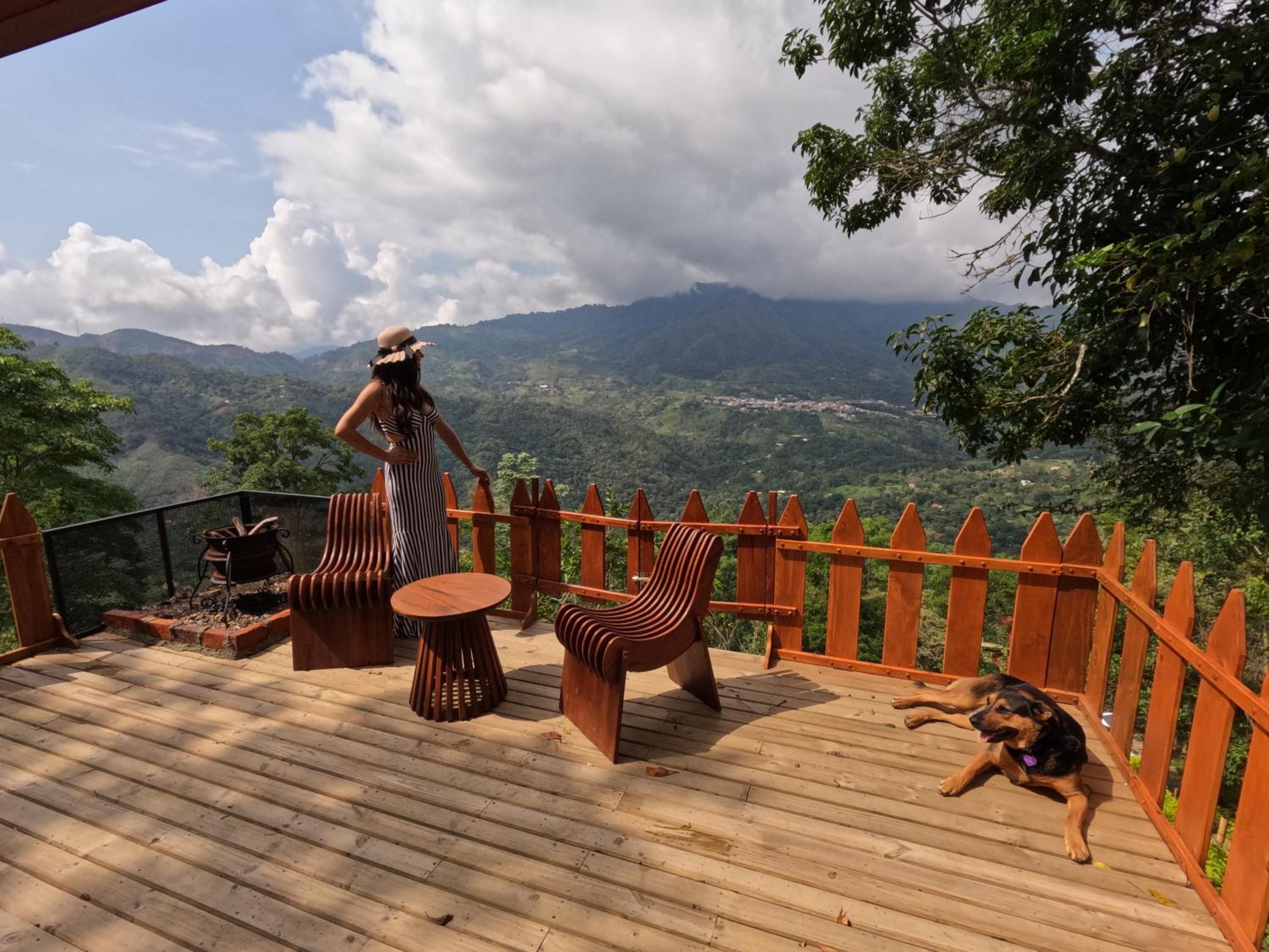 Deluxe Double Room with Balcony photo 3