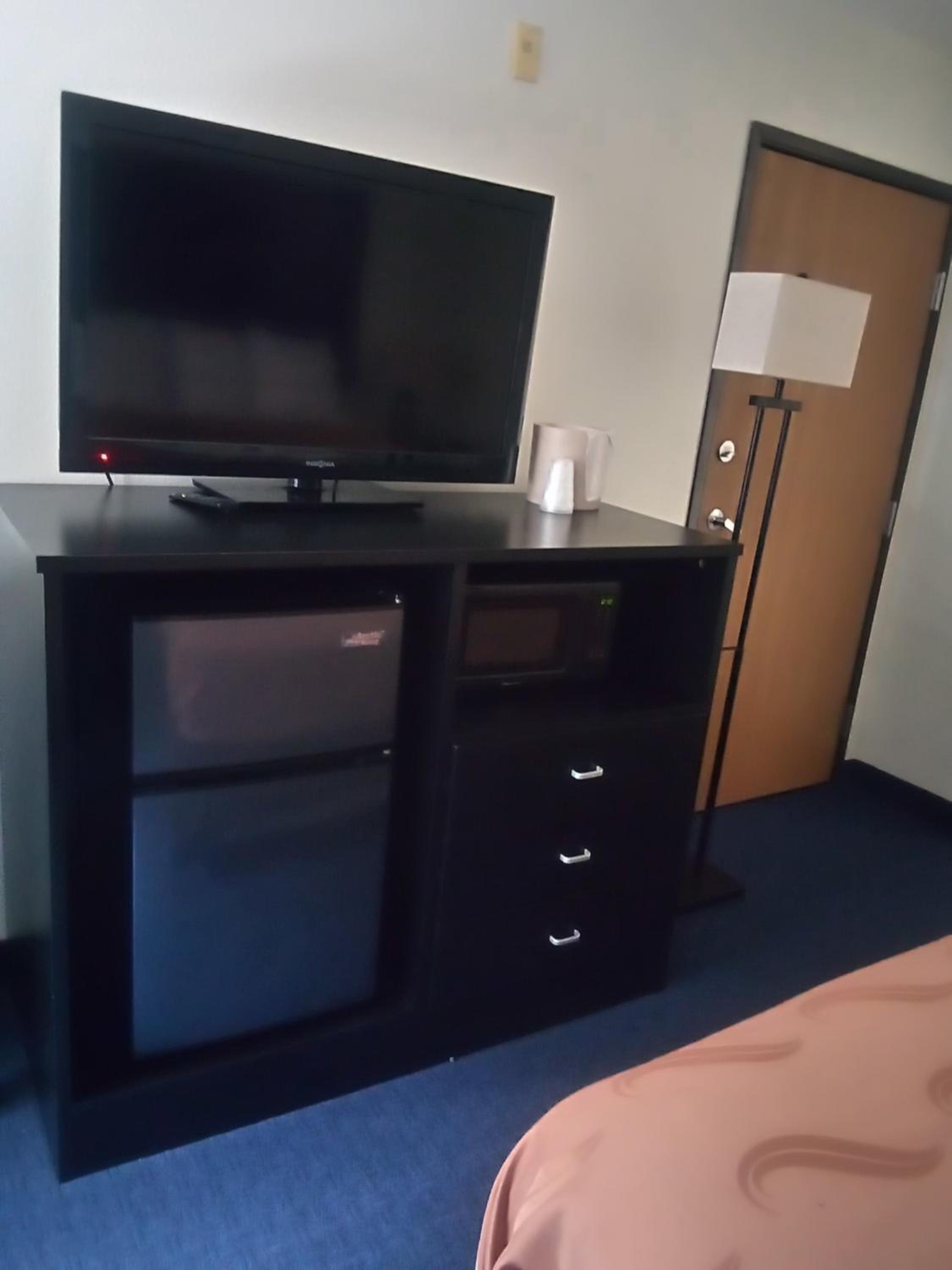King Room - Disability Access photo 3
