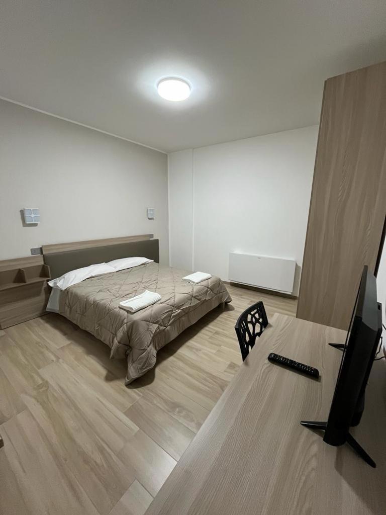 Large Double Room photo 3