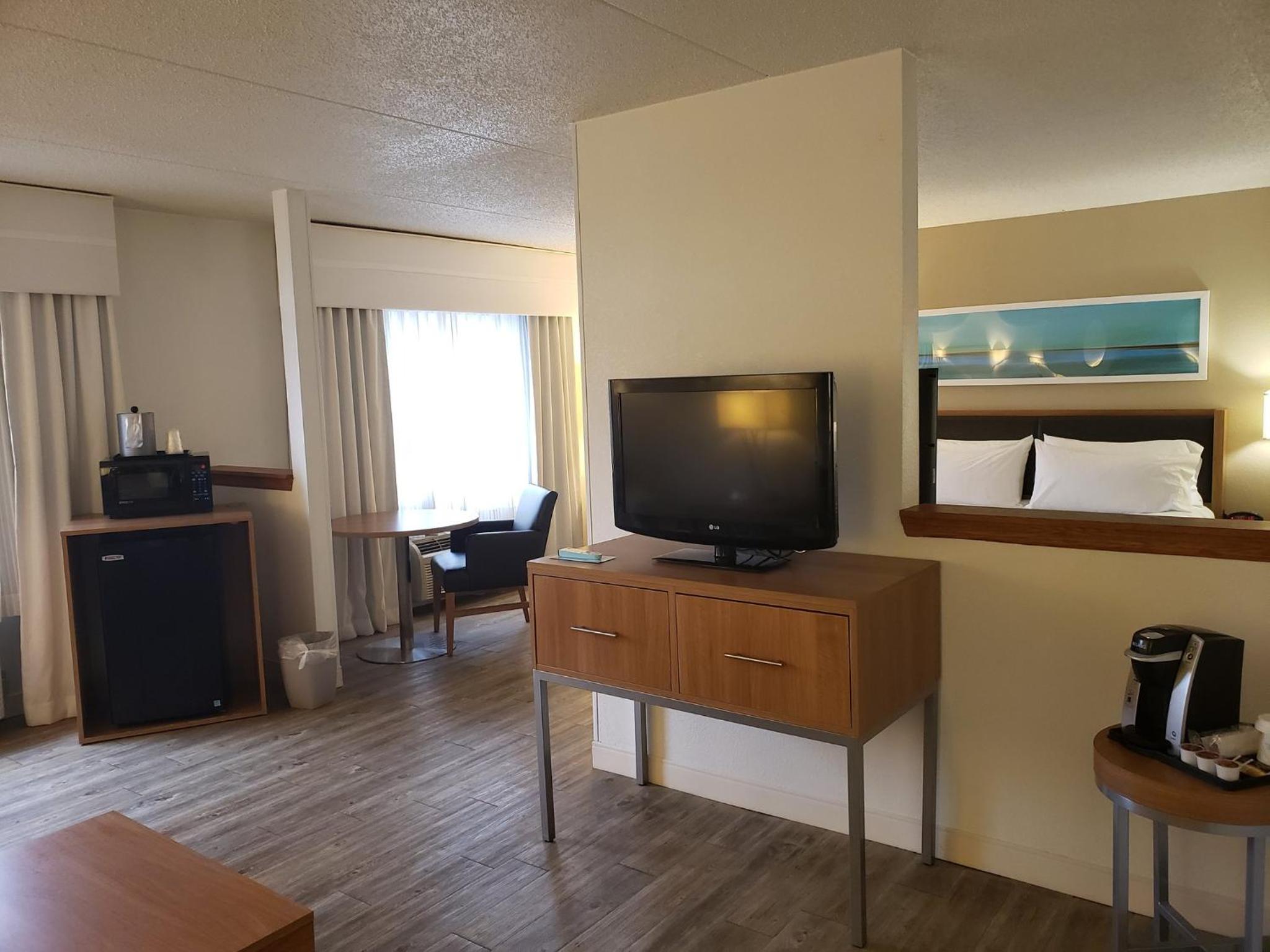 King Suite - Photo 7