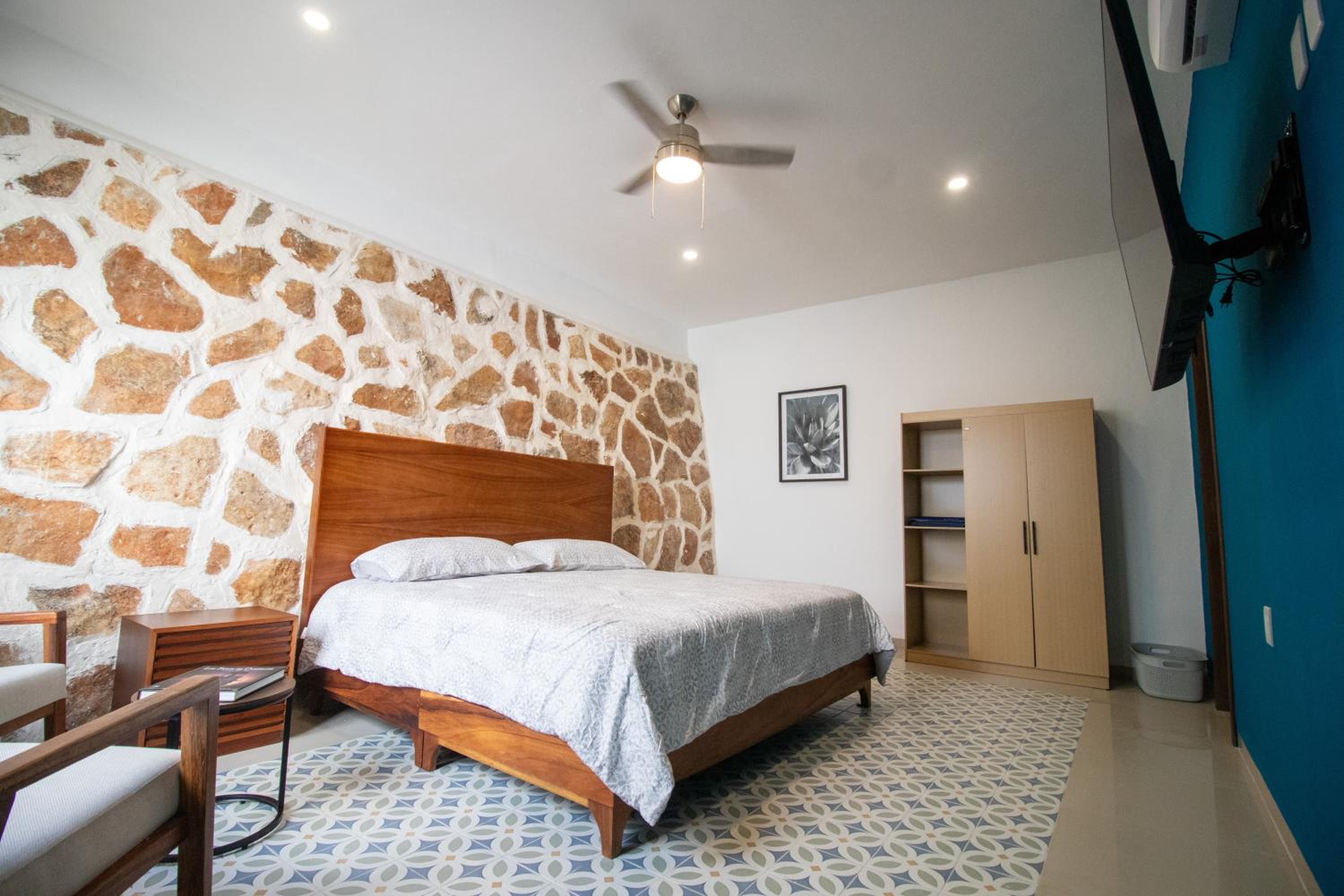 Double Room With Private Bathroom photo 3