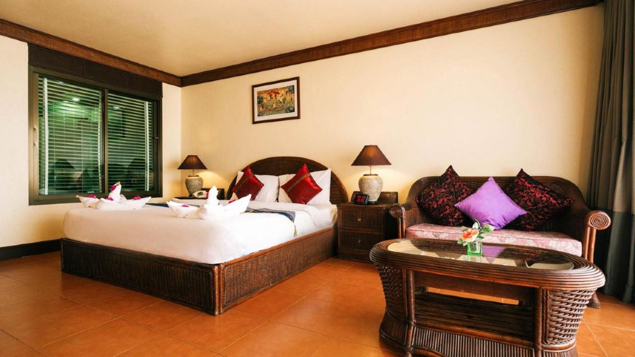 Deluxe Double or Twin Room with Sea View - Photo 8
