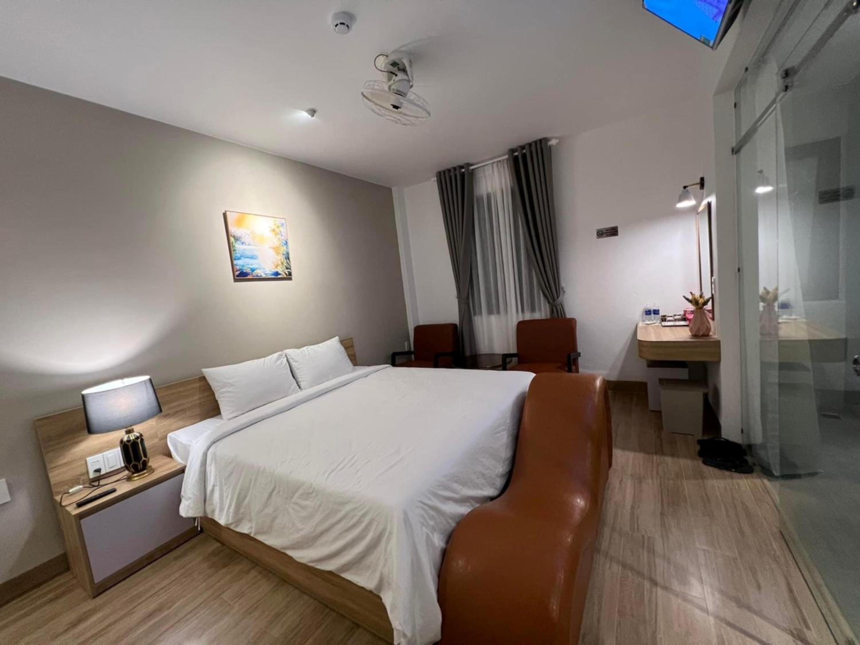 Double Room - Photo 2